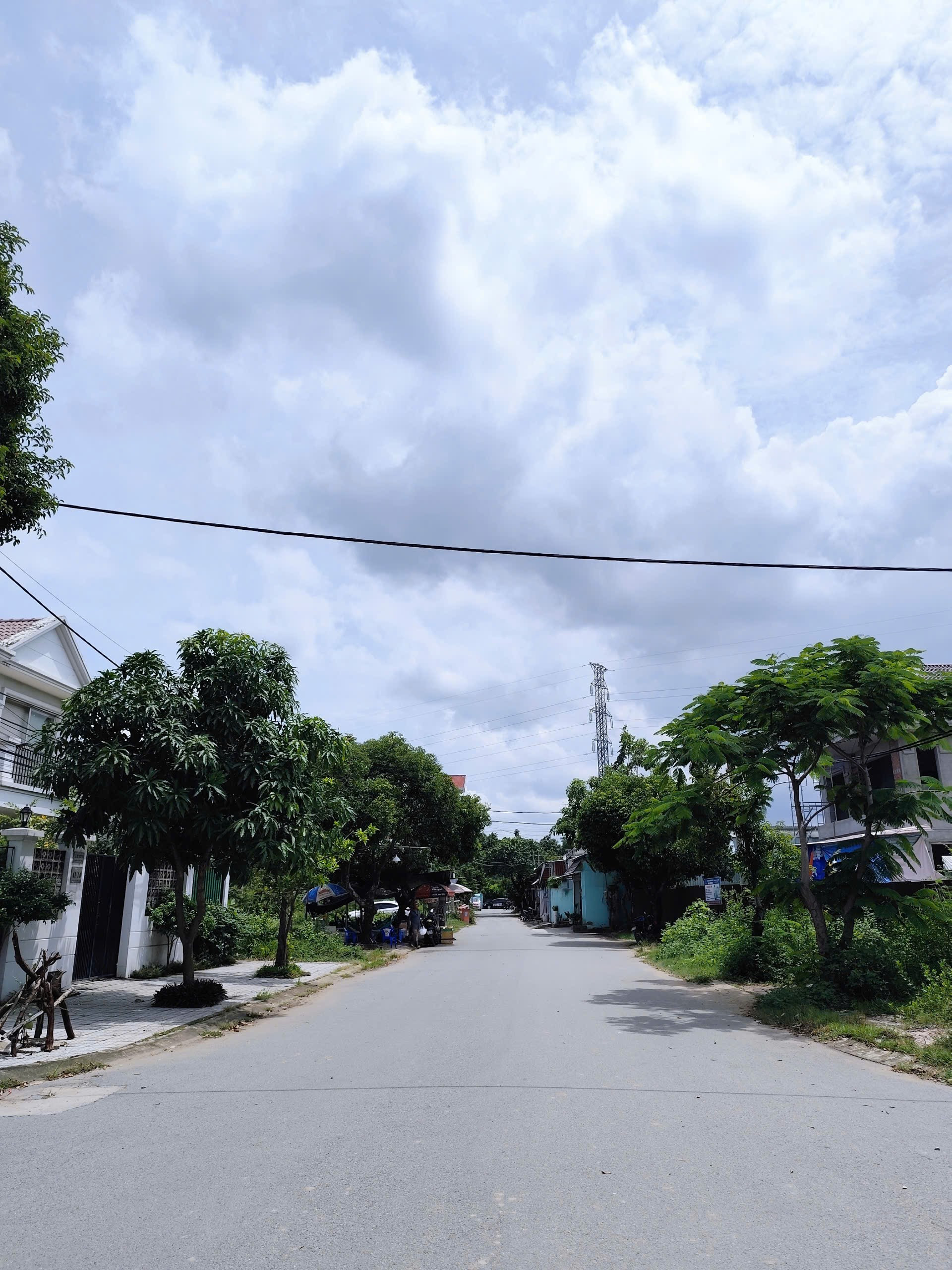 Bán gấp đất Gò Cát Phú Hữu Q9 cũ dt đất 153.3m² full thổ cư ngang 8.5m giá 8 tỷ