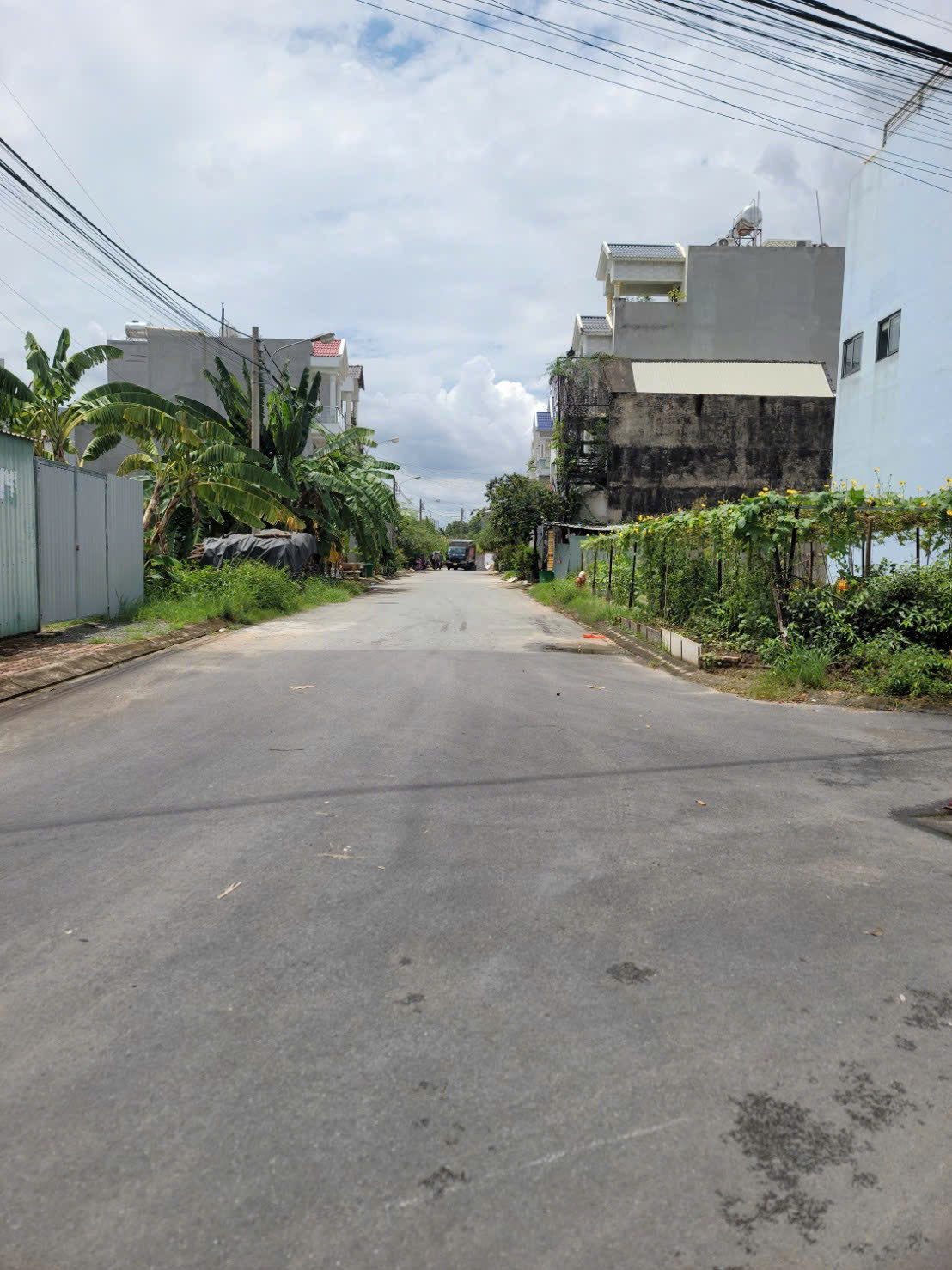 Bán đất 60m² full thổ cư ngang 5.1m giá 5 tỷ tại Phường Long Trường