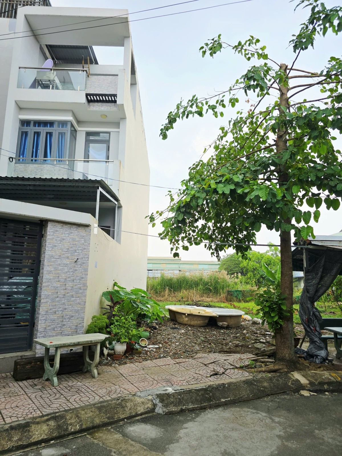 🌸 BÁN LÔ ĐẤT NỀN - 99M2( 4*24.7), FULL THỔ, CÔNG NHẬN ĐỦ - KHÔNG QH, LG - XÂY DỰNG CAO - HẺM XE HƠI - GẦN CẦU ÔNG NHIÊU, TRƯỜNG, CHỢ, NHÀ VĂN HOÁ - LONG TRƯỜNG, THỦ ĐỨC.