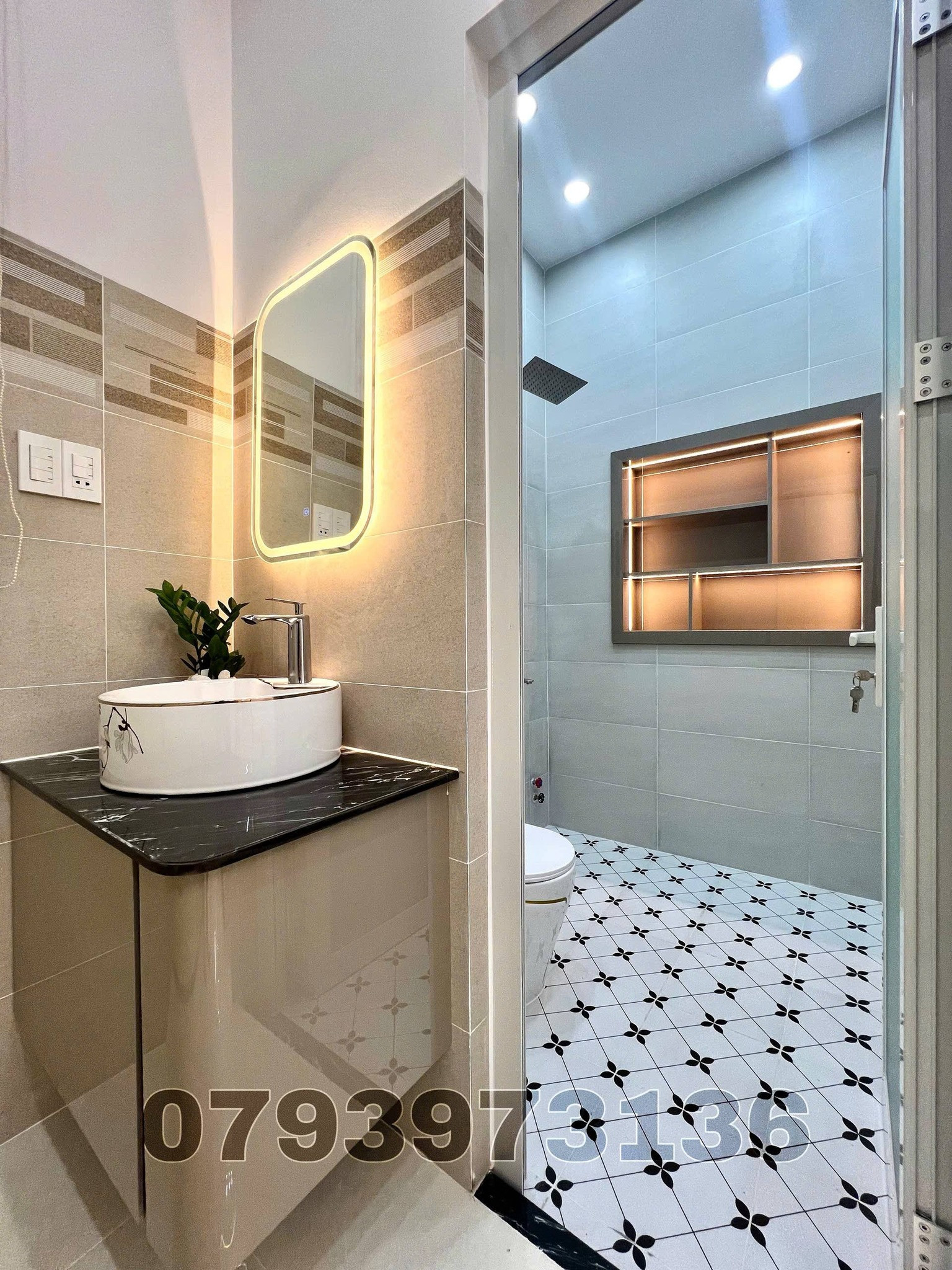 🏡🏡🏡 (Giảm 179 triệu) Bán nhà 1 trệt 1 lầu xây mới 100% hoàn công, full nội thất, tại đường số 5 khu tiểu dự án Nhi Đồng Cần Thơ thông ra mặt tiền bờ kè Tô Vĩnh Diện. 
💵 Giá mới 4 tỷ 2 (thương lượng trực tiếp chủ nhà) 
📞 Sđt (zalo) 0793973136 Phát để đượ