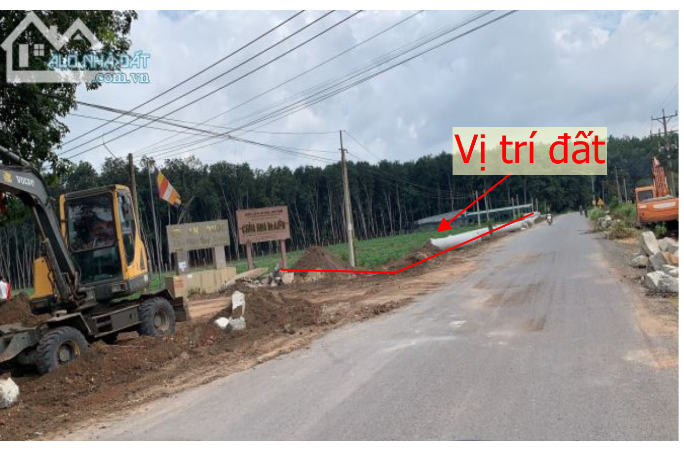 2 LÔ CẦN BÁN GẤP 10X40=400M2 TC SHR NGAY CHỢ ĐƯỜNG 18M GIÁ 290TR/s 093.888.9035