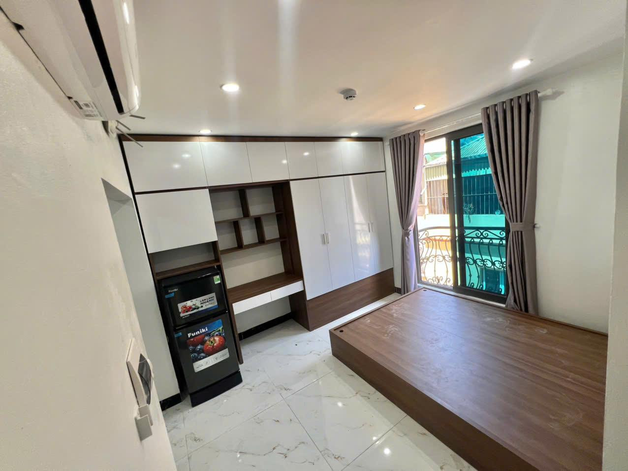 Cho thuê ccmn full nội thất ngõ 136 Cầu Diễn giá chỉ 3,8tr/tháng