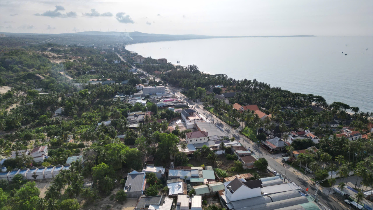 Bán 1211m2 View biển Hàm Tiến, giá tốt. LH 0982482666