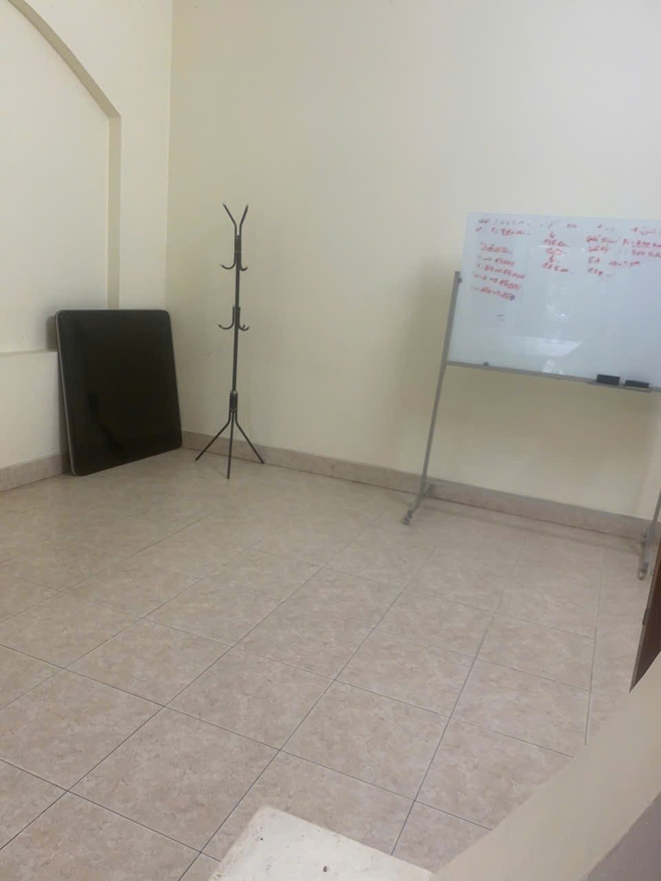 Chính chủ cho thuê văn phòng 80m², tầng 2, khu vực Mỹ Đình, nhà mặt đường, có chỗ đỗ ô tô
