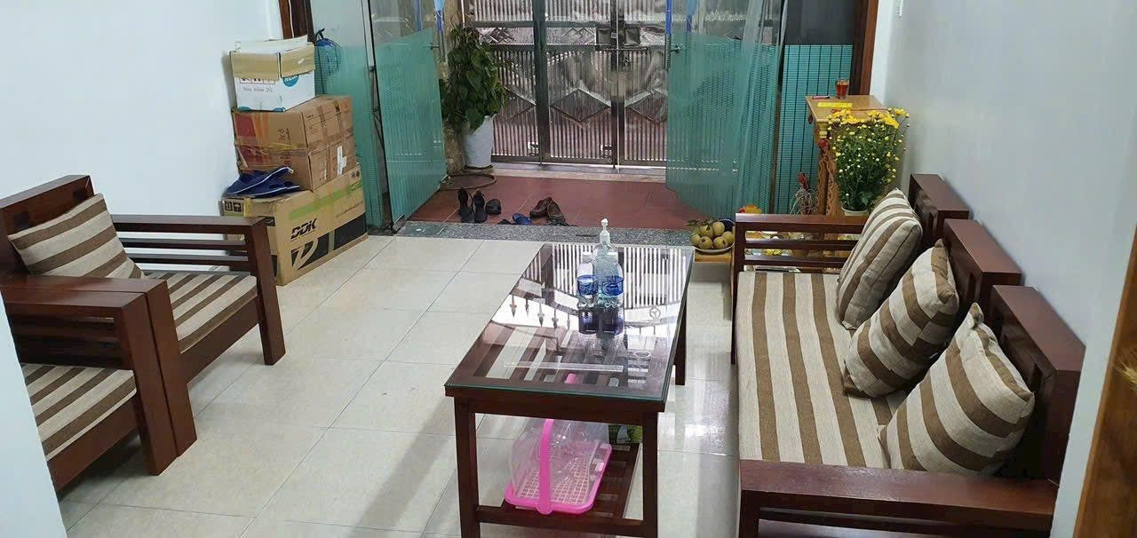Cho thuê nhà ngõ 198 Nguyễn Văn Giáp  - Quận Nam Từ Liêm 45M² 5 Tầng 6 Ngủ - Nội Thất CB - Xe 7 Chỗ Đỗ Cửa - Giá Thuê 15tr - Nhận Nhà Ngay