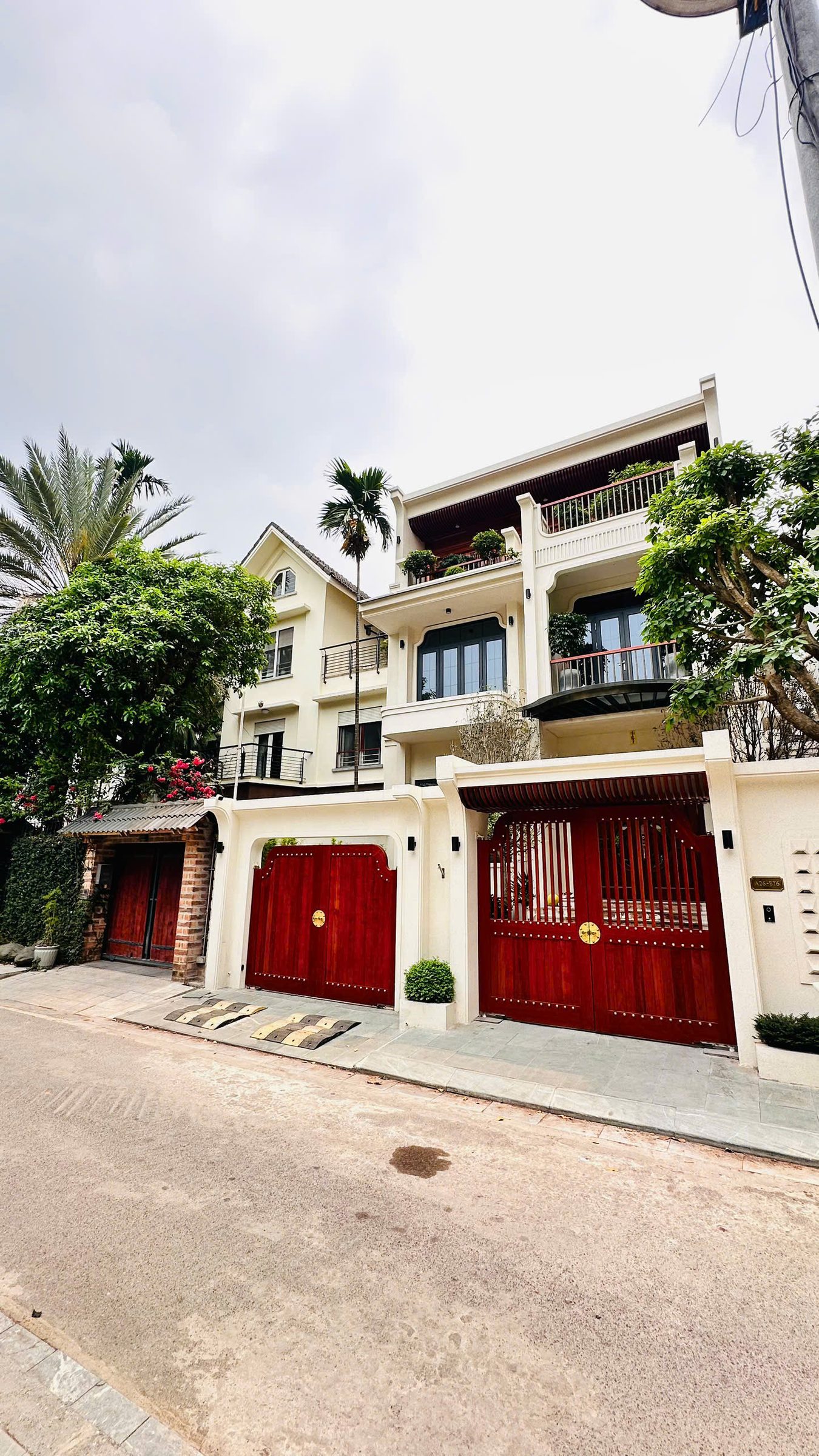 🔥 HẠ CHÀO 3 TỶ-  SIÊU BIỆT THỰ NAM TỪ LIÊM– VIEW CÔNG VIÊN – 200M² 🔥