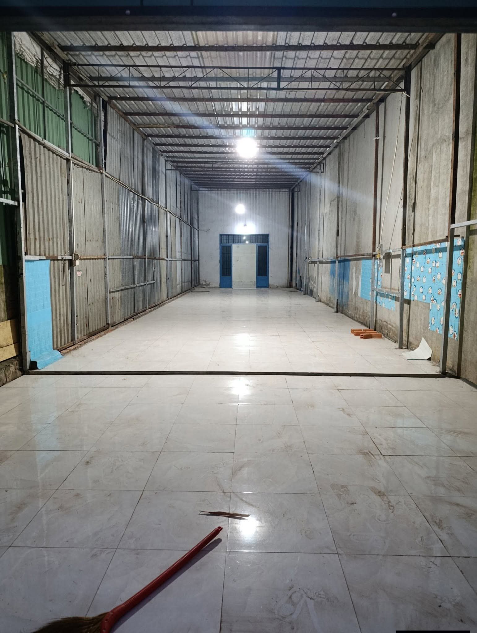 Cần bán nhà Mặt tiền đường 2/9 (7B cũ)
Dt 5×42= 210m2.( Tc 80m2). Nhà đang cho thuê 4tr/ tháng