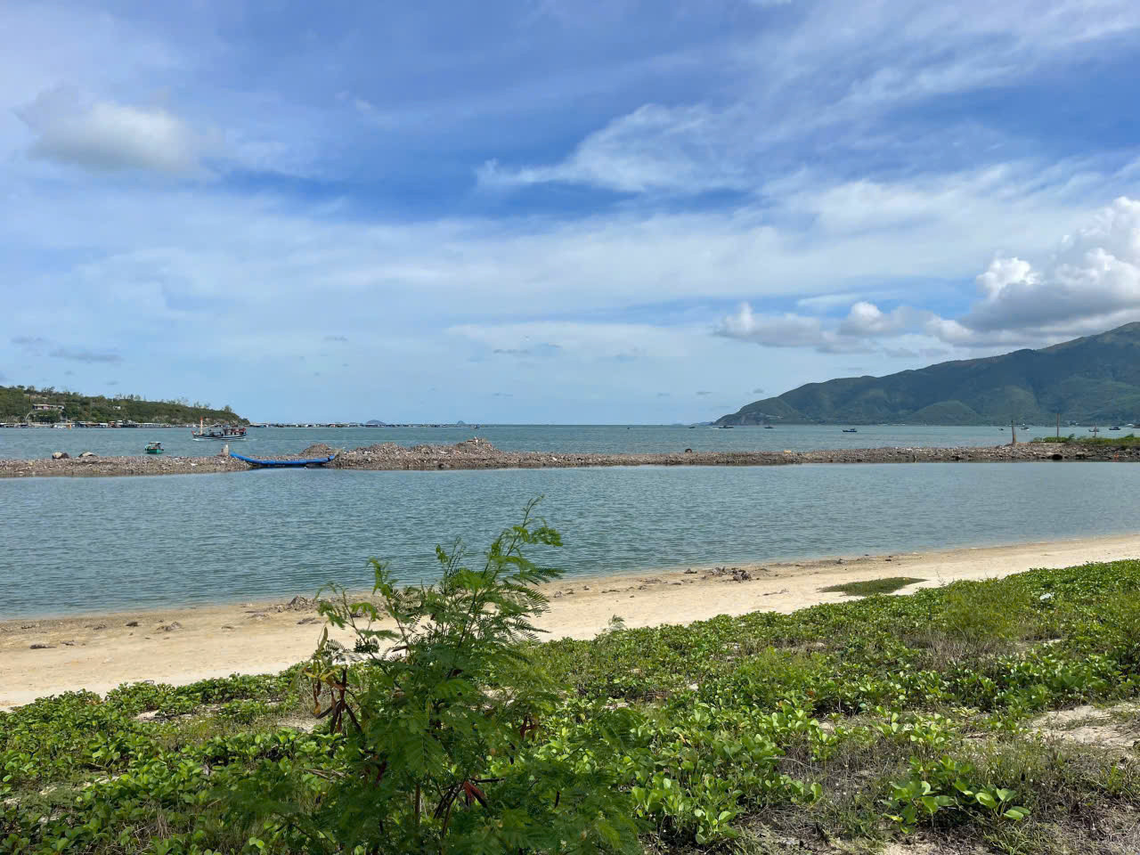 Bán đất 1000m² ngang 20m giá 120 tỷ Phường Nam Nha Trang