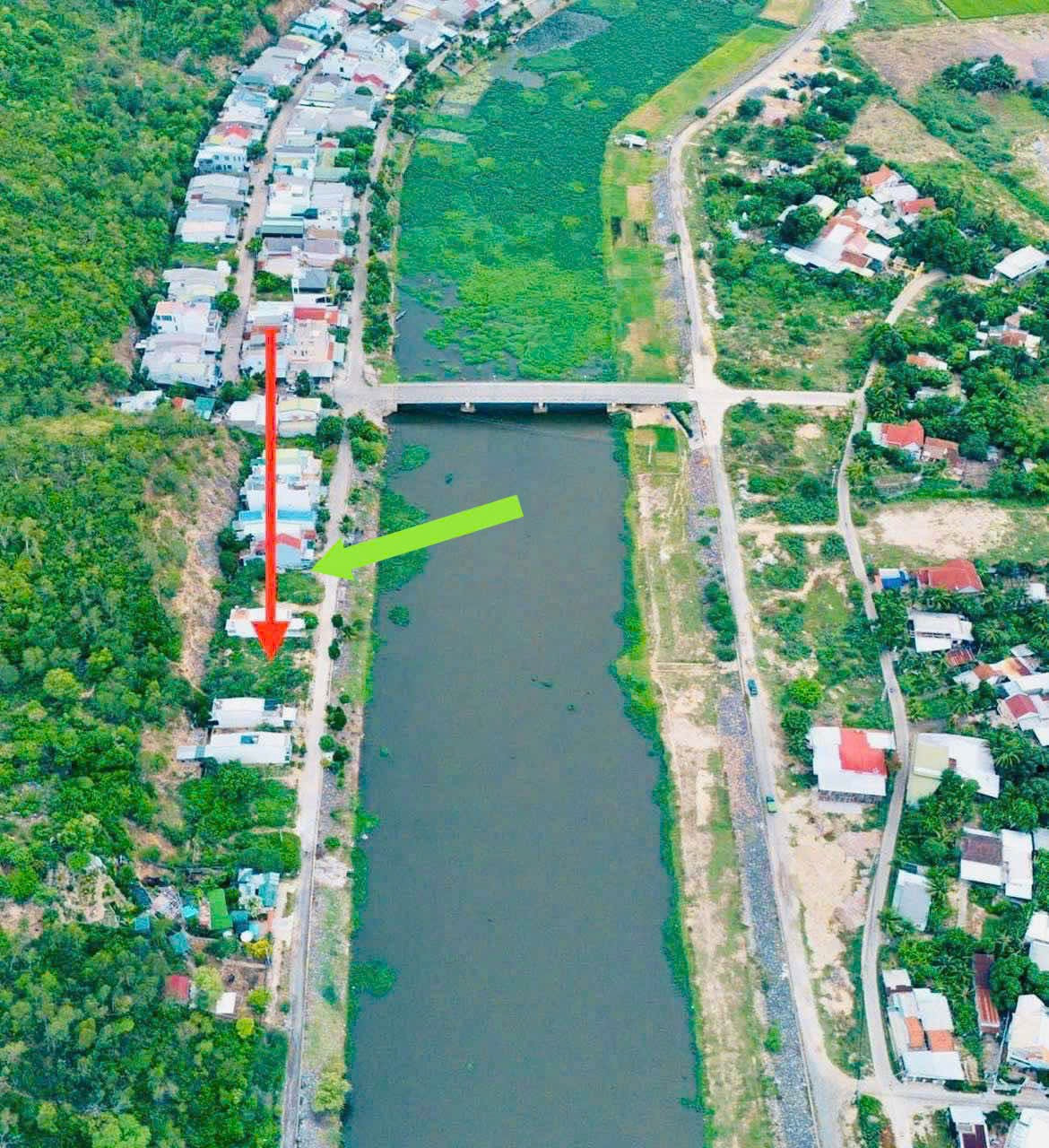 💥 •	“Tựa núi giữ tài, hướng sông hút lộc – vị trí kim cương!

👉 Đất Đẹp, 80m2 Trong Khu TĐC Thuỷ Tú, Vĩnh Thái, Phường Nam Nha Trang.
👉 Gần dự án Sun Group - hưởng trọn tiềm năng phát triển khu vực