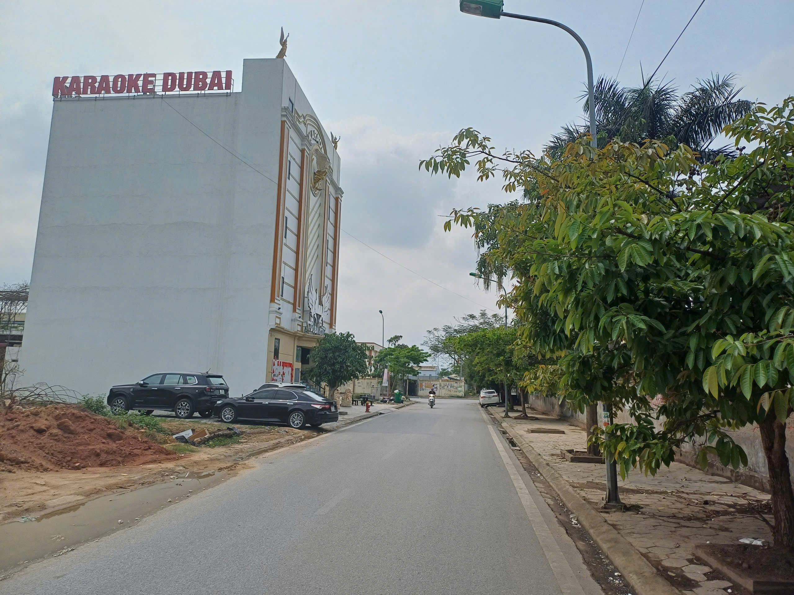 Bán 80m đất đấu giá lãm làng cạnh công viên khu vui chơi. Thủ phủ khu công nghiệp quế võ. Phường nam sơn tỉnh bắc ninh