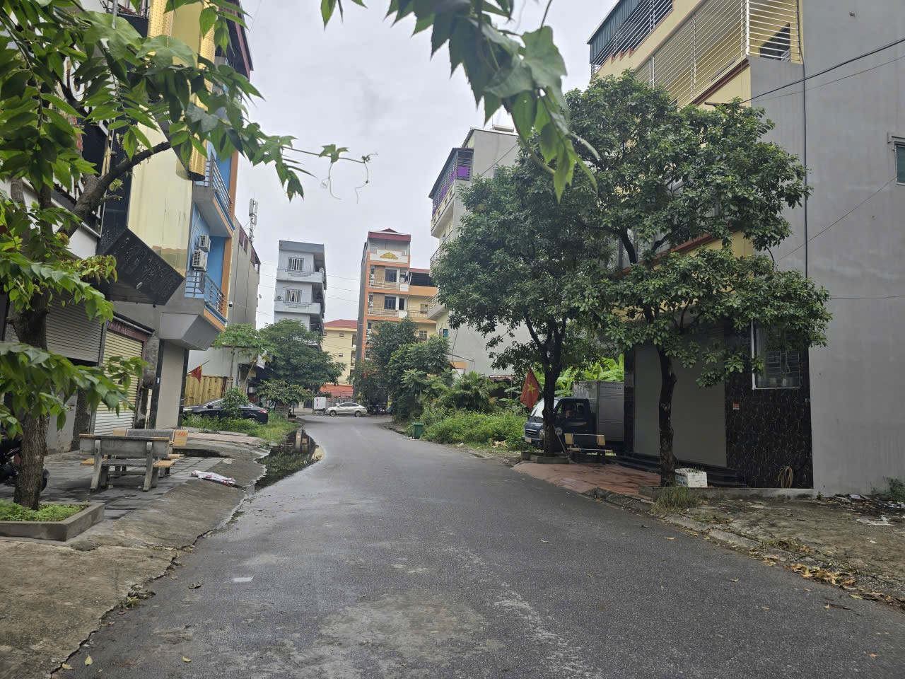 Bán 85m đất giãn dân đa cấu nam sơn. Làn 2 trục chính. Ngay ngã 4. Phường nam sơn bắc ninh