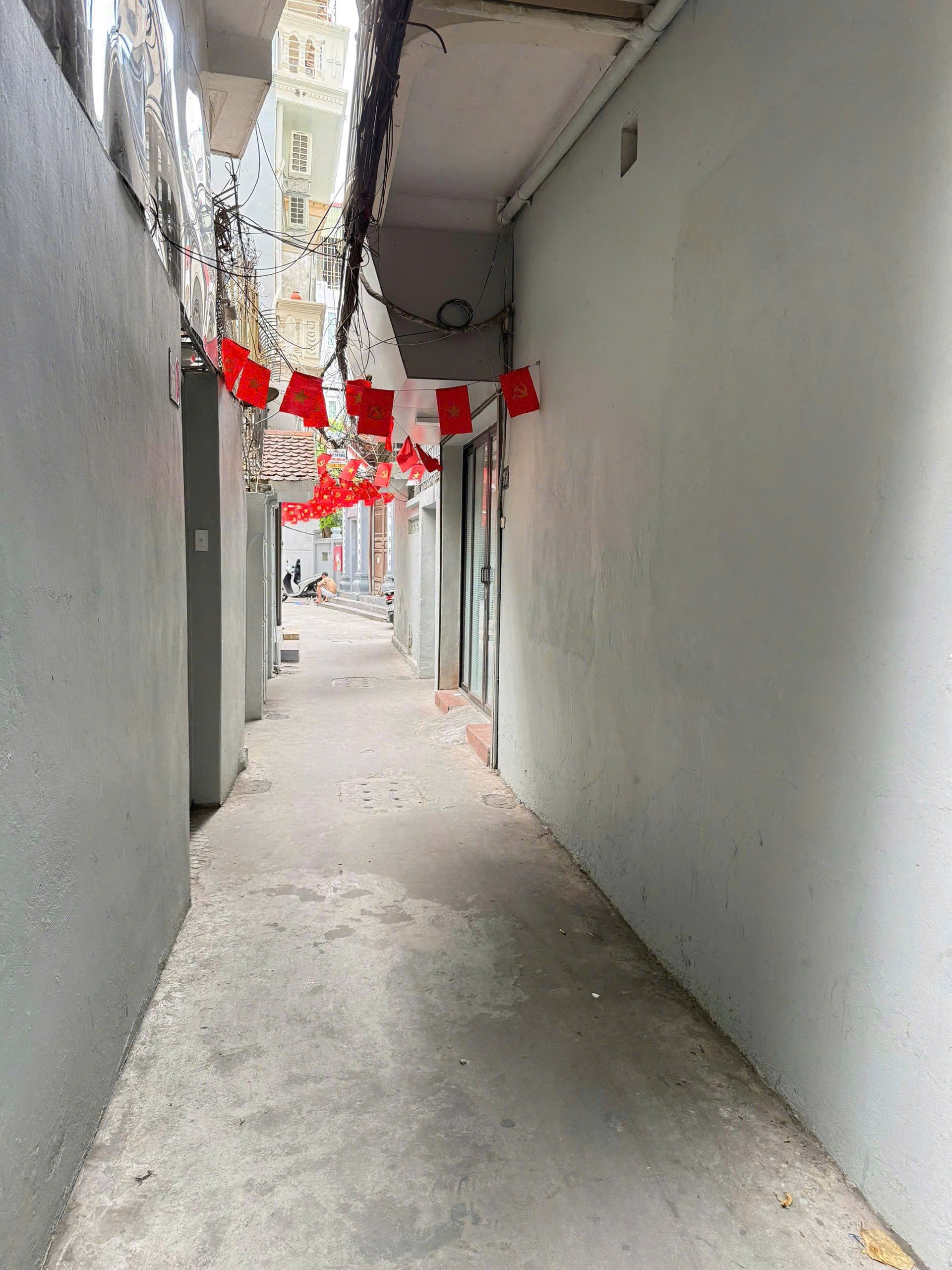 🔥 NHÀ RIÊNG TÔN ĐỨC THẮNG – 4 TẦNG – 4 NGỦ – CHỈ 10 TRIỆU/THÁNG