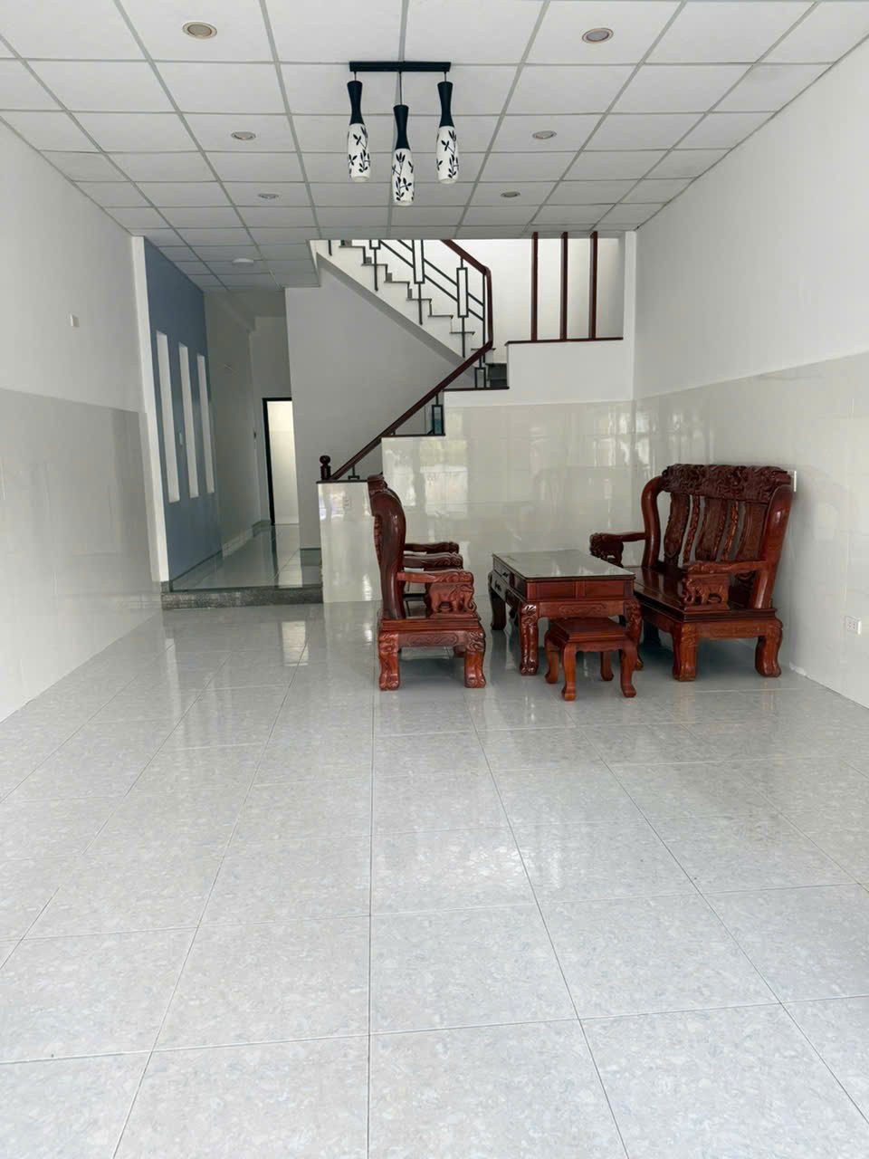 BÁN NHÀ MẶT TIỀN MƯƠNG KÊNH LÊ QUÝ ĐÔN, TP QUẢNG NGÃI