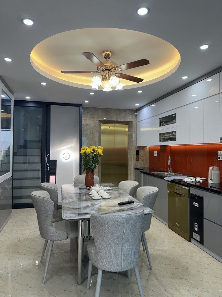 NHÀ 7 TẦNG THANG MÁY NGỌC THỤY – 50M² – FULL NỘI THẤT NHẬP KHẨU – 14.5 TỶ