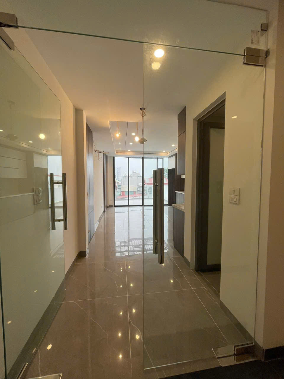 Giới Đầu Tư Đang Săn Lùng Nhà Khai Sơn Town Long Biên – Điều Gì Khiến Căn Này Được Quan Tâm Đến Vậy