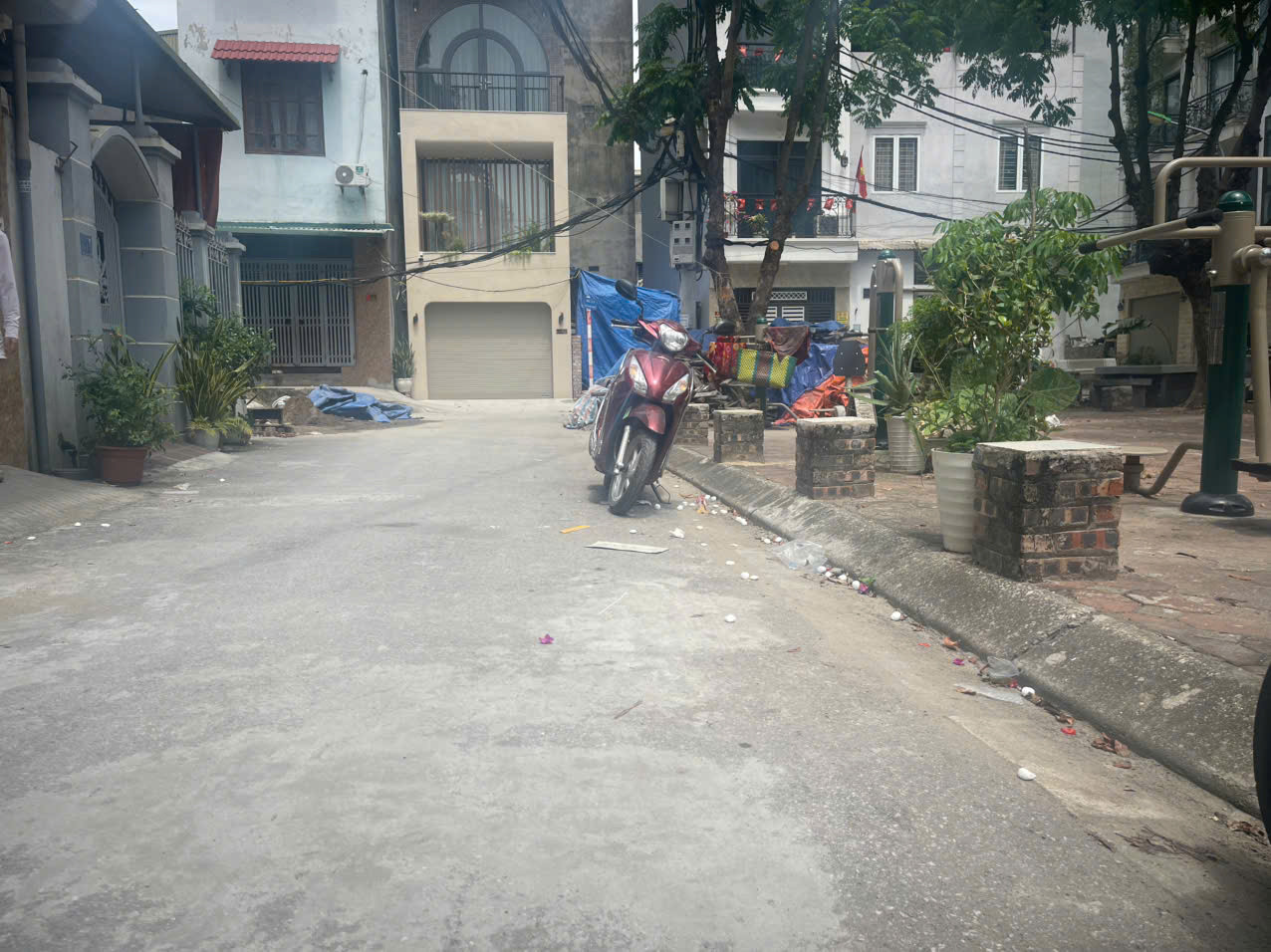 Bán đất Ngọc Thụy Long Biên 50m mặt tiền 5m hơn 10 tỷ