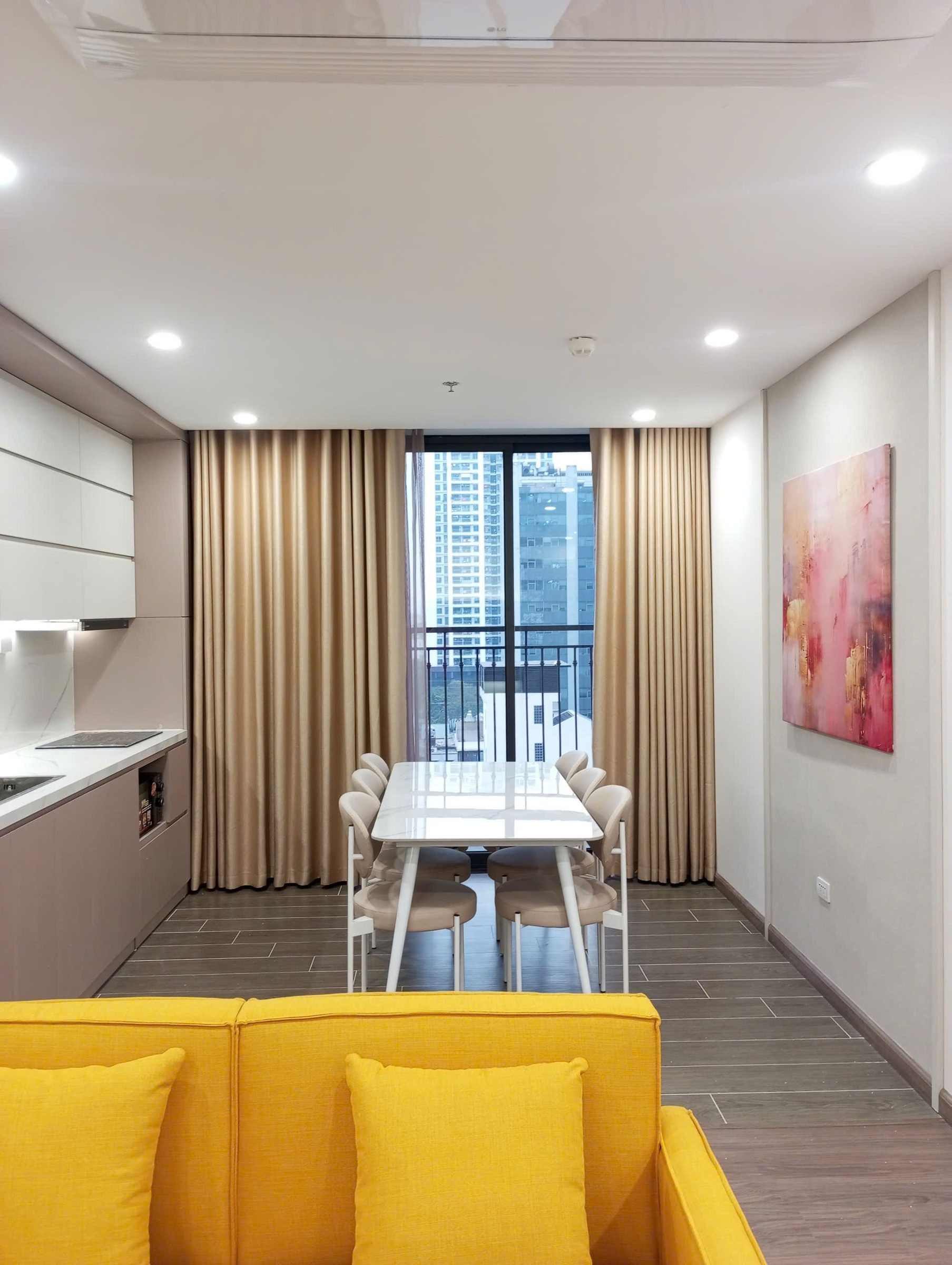 Cho Thuê Căn Hộ Hadico 33 Lê Văn Lương 90M² 2 Ngủ Full Đồ Đẹp - Giá Thuê 19tr
