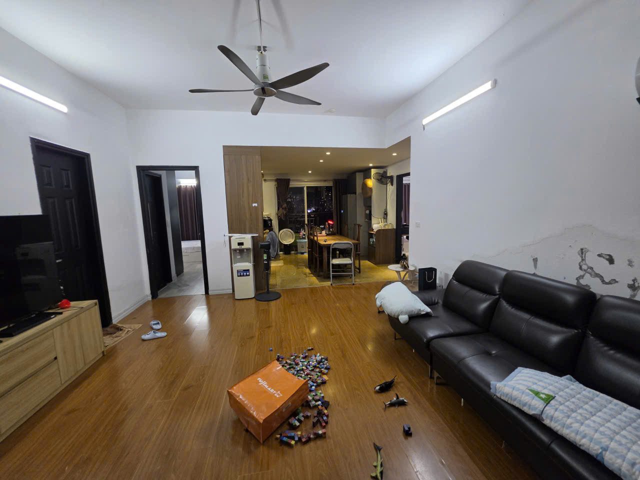 CHO THUÊ CĂN HỘ CHUNG CƯ VŨ TRỌNG PHỤNG, THANH XUÂN, 131M2 – 3PN 3WC – GIÁ 13 TR