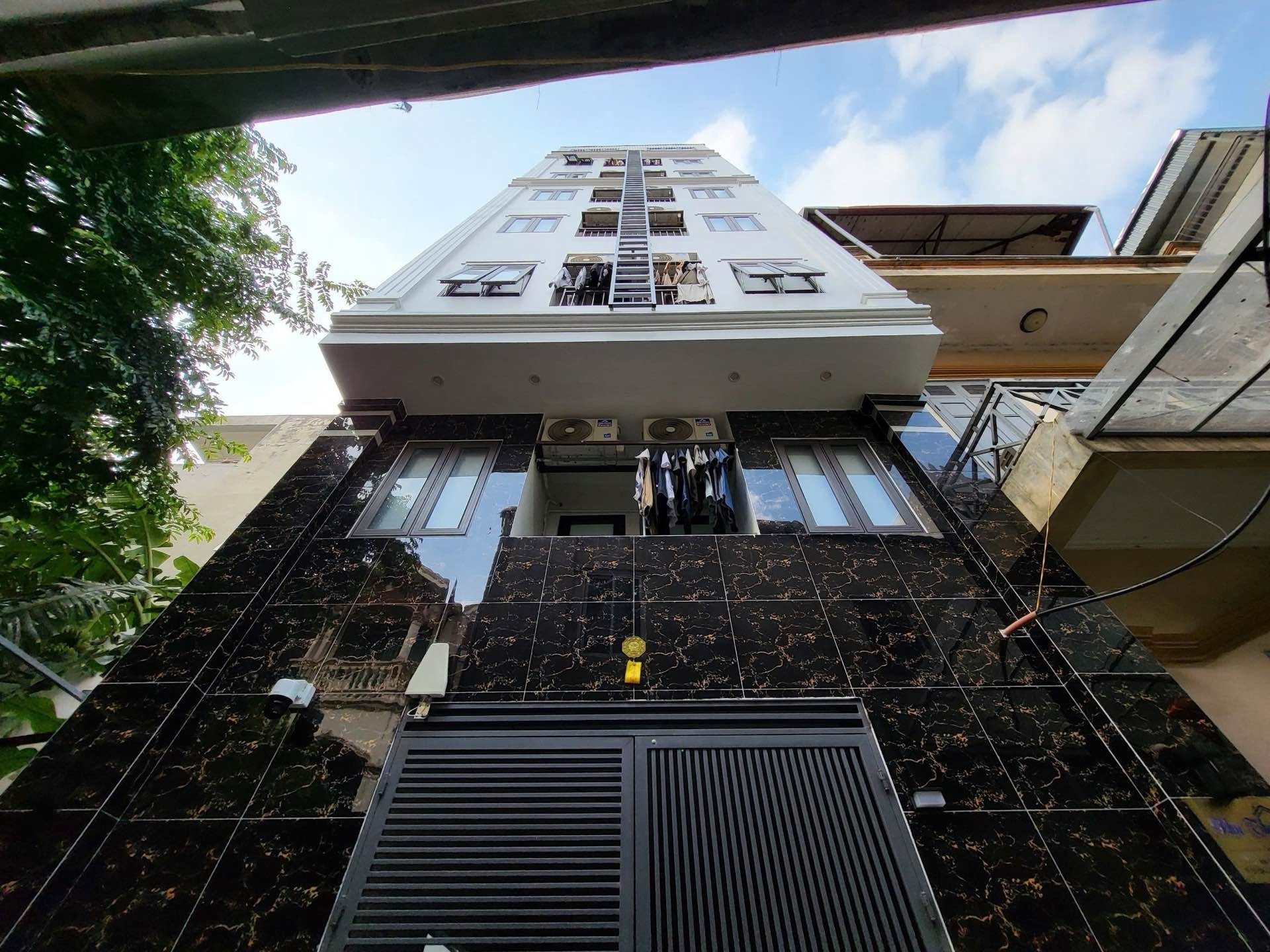 Bán căn hộ Apartment Tây Hồ 91m2x8T,Mt6m, giá 23 tỷ.
