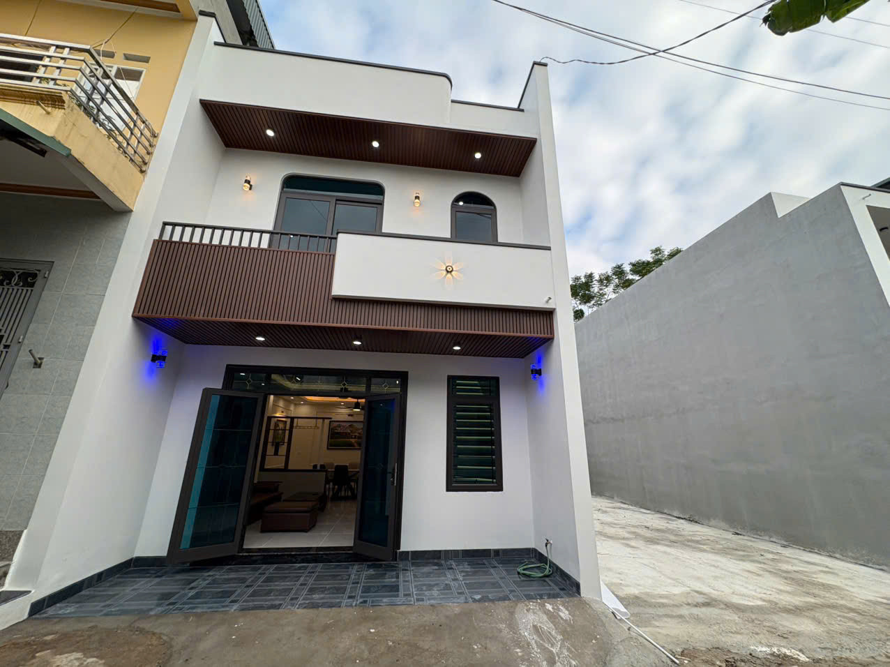 Bán nhà 72m² ngang 6m giá 3.55 tỷ Phường Nông Trang ( ĐB)