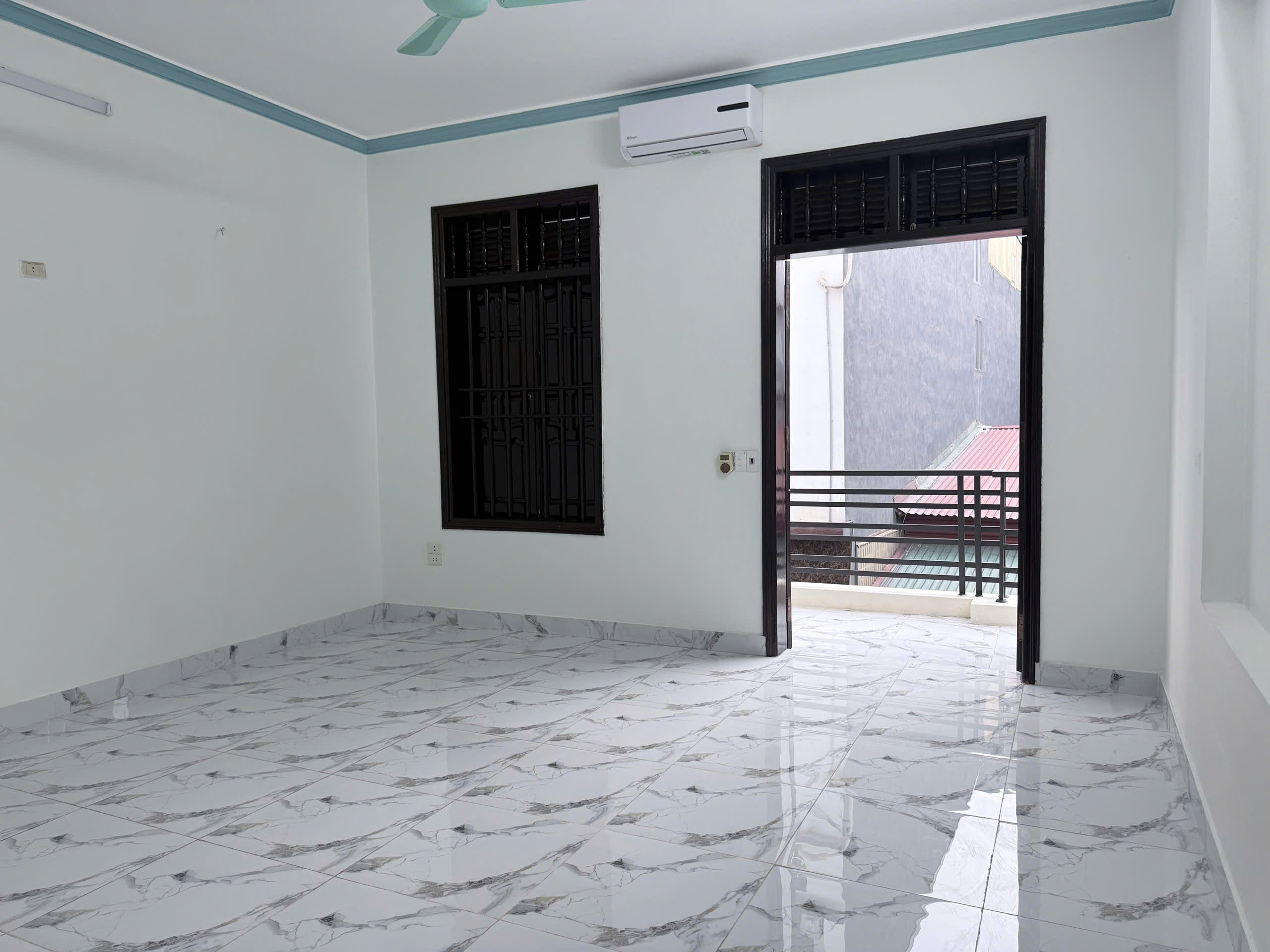 Bán nhà 83.6m² có sẵn 50m² thổ cư ngang 4.86m giá 3.9 tỷ tại Phường Nông Trang
