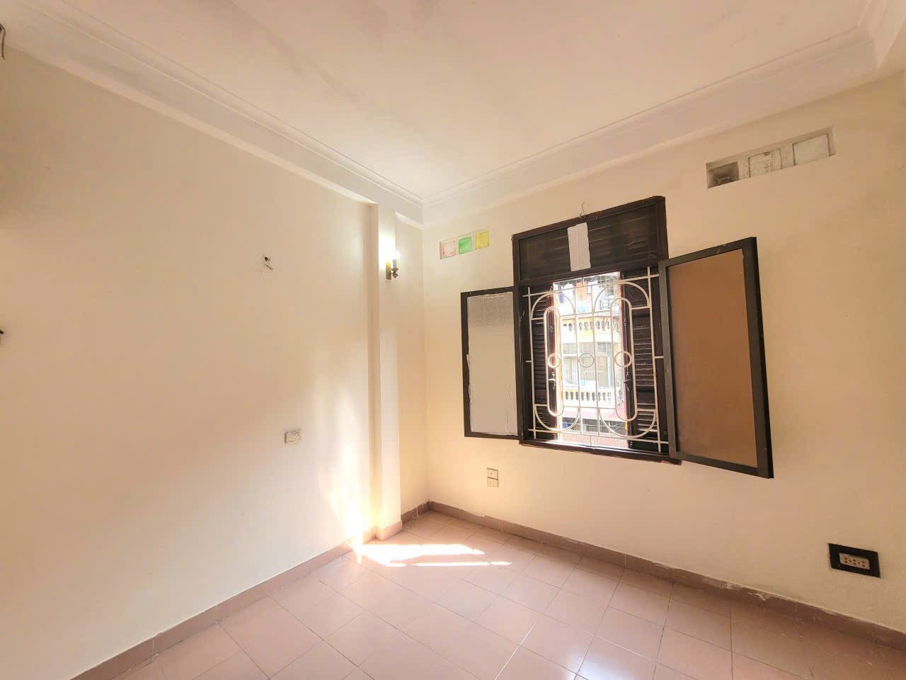 CHO NỮ THUÊ PHÒNG TẦNG 3 VÀO Ở LUÔN GIÁ CHỈ 3TR - 180 NGUYỄN LƯƠNG BẰNG, ĐỐNG ĐA