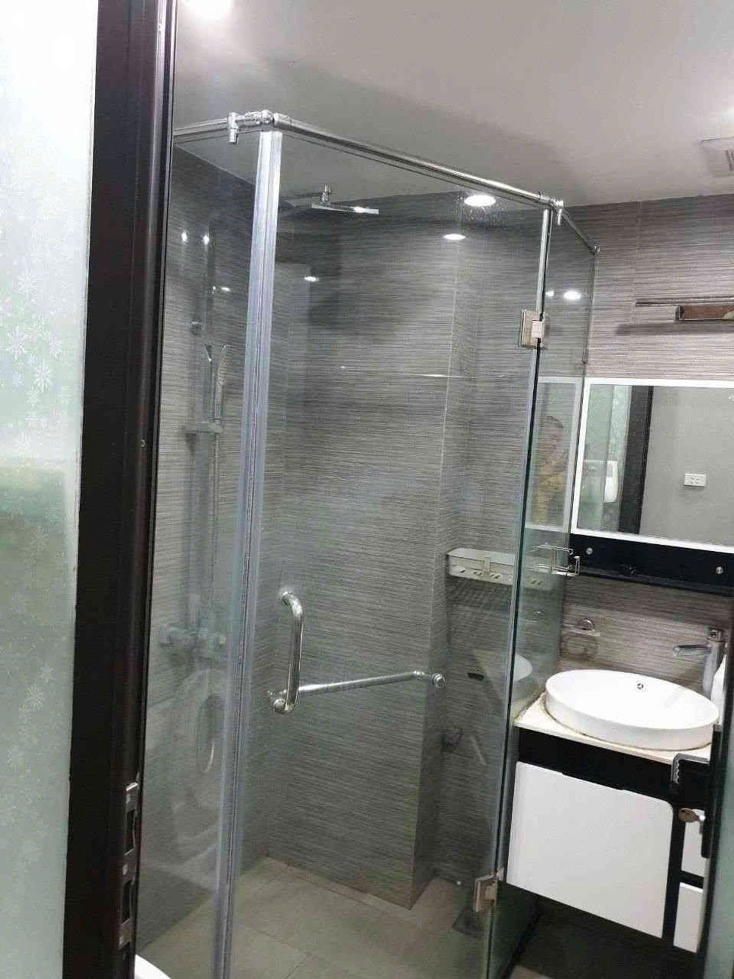 VÕ VĂN DŨNG - HOÀNG CẦU - PHÂN LÔ VIP - Ô TÔ TRÁNH CÓ VỈA HÈ