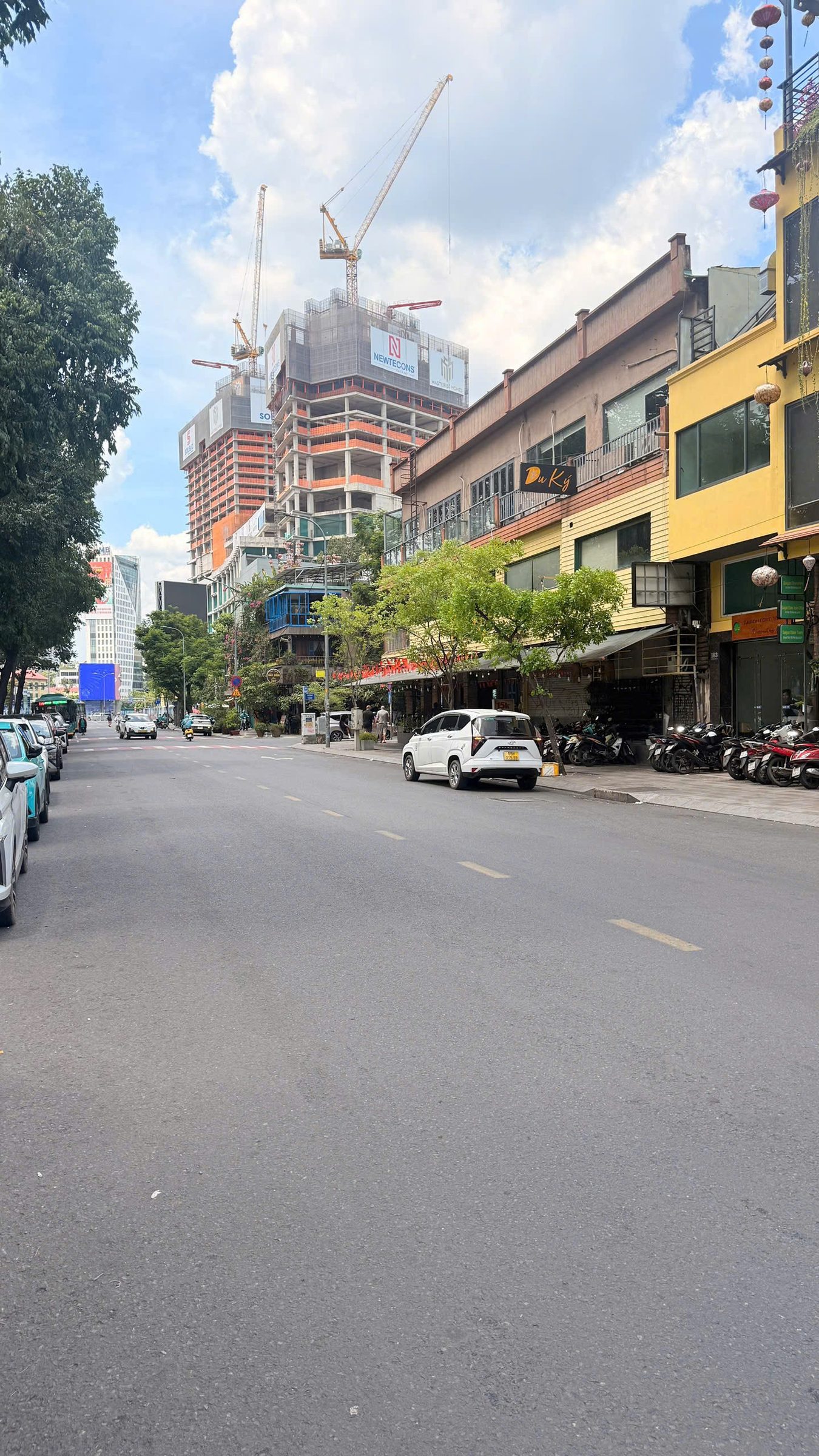 BÁN NHÀ MẶT TIỀN ĐƯỜNG PHẠM NGŨ LÃO, QUẬN 1 ĐỐI DIỆN METRO BẾN THÀNH - DIỆN TÍCH ĐẤT 63M2, SỔ HỒNG RIÊNG - GIÁ 33 TỶ