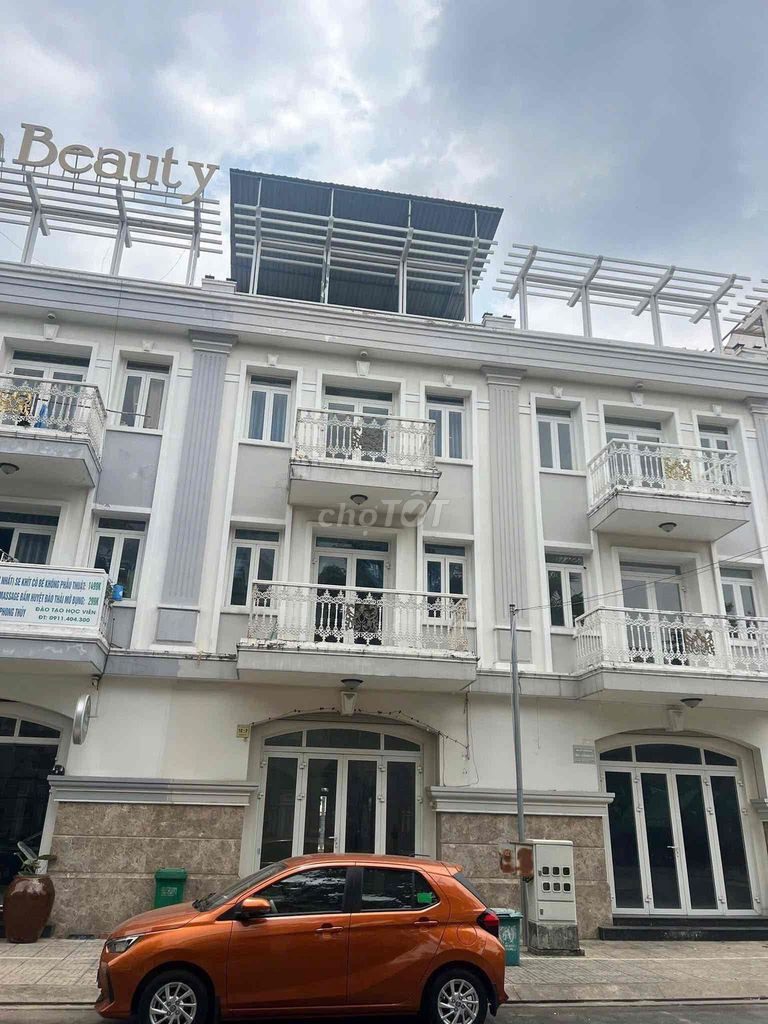 Cho thuê nhà phố đi bộ Bạch Đằng Thủ Dầu Một Bình Dương