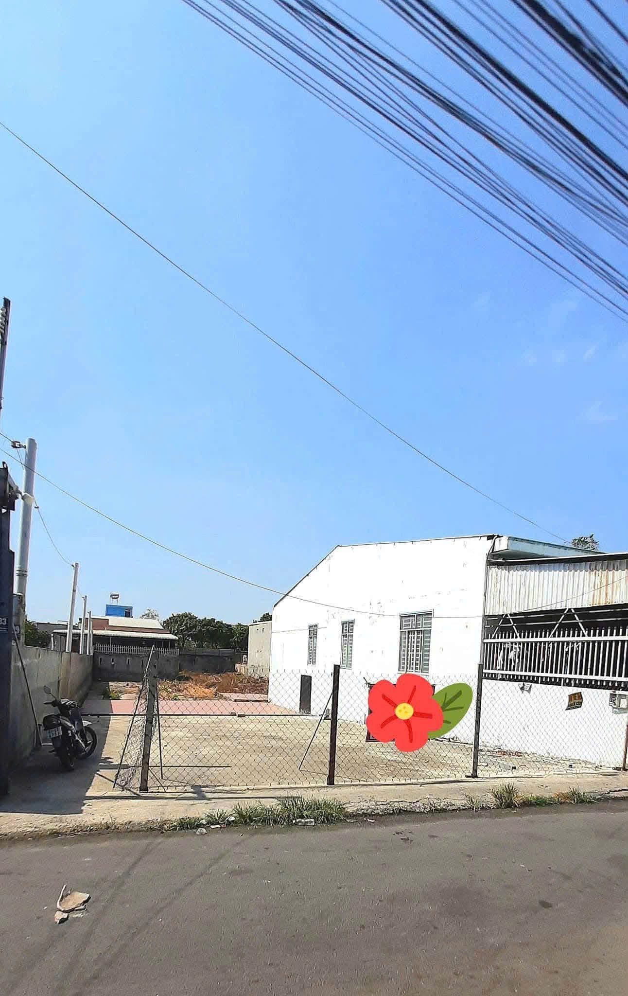 Bán Đất 985m2 có sẵn 150 m2 thổ cư giá 16.8 tỷ tại Phường Phú Hòa Thành phố Thủ Dầu Một Bình Dương