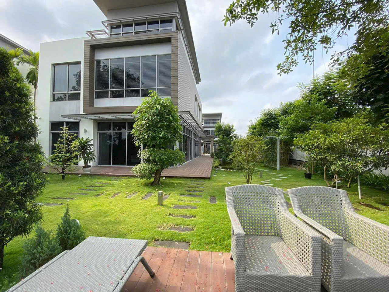 BDS HVL [NC] RIVIERA COVE Q9 2MT 530m2 Gia 63 tỷ