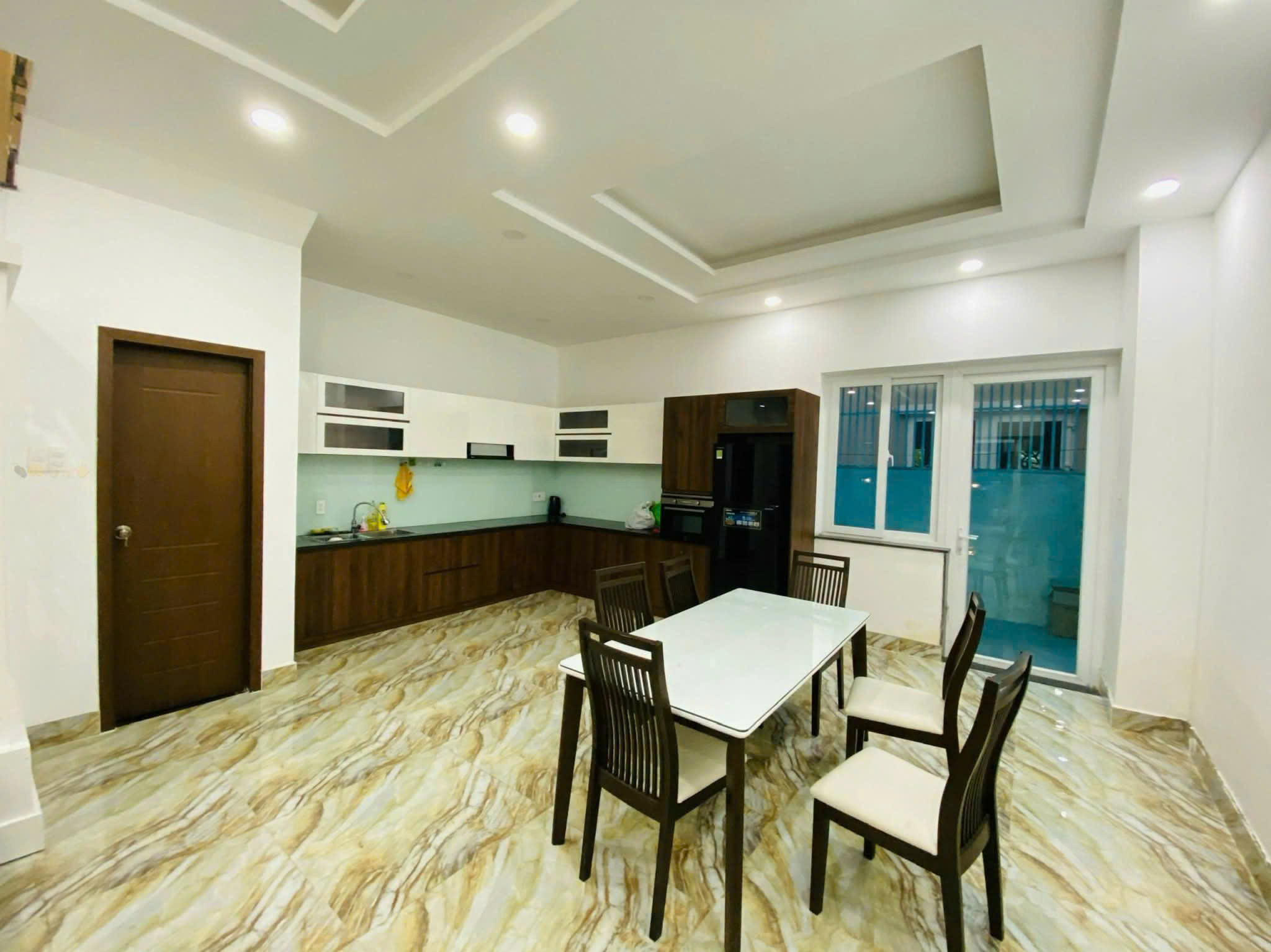 Bán Nhà khu vực P. Phú Hữu Q9 (Ngay vòng xoay Phú Hữu) Giá 5,5 ty TL