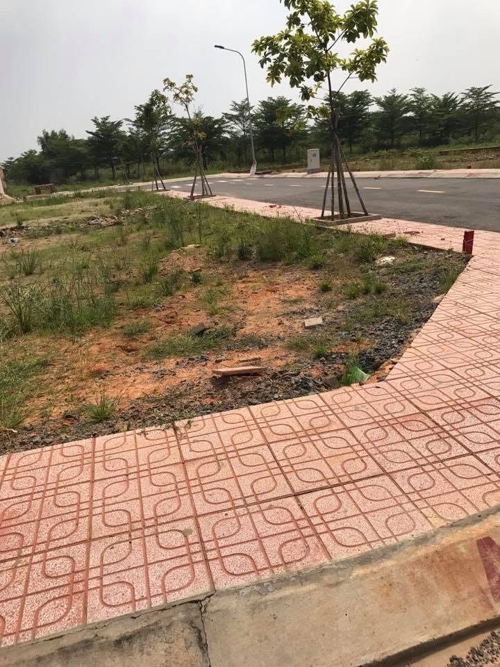 Bán Nhanh siuuuu phẩm Lô góc 2 Mặt Tiền Siêu Đẹp KDC Q9 - Giá đẹp mua bán bao sang tên.