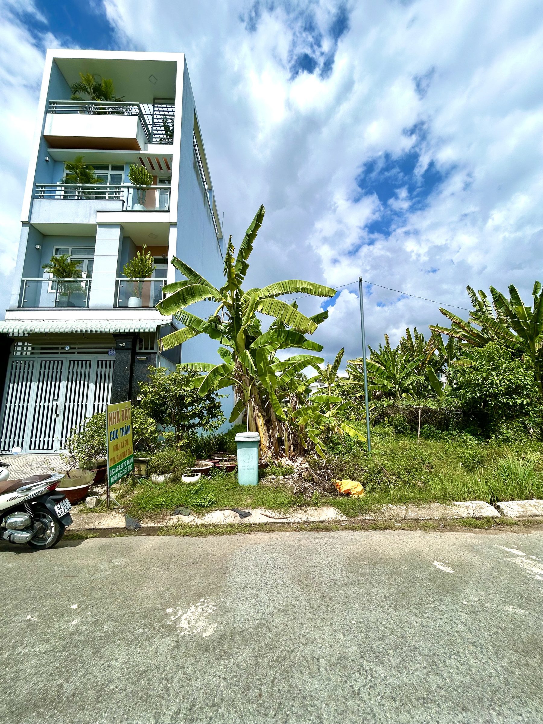 Bán Lô Đất 5x22m, Bưng Ông Thoàn, P Phú Hữu, Q9 cũ. Chỉ 8 đồng.