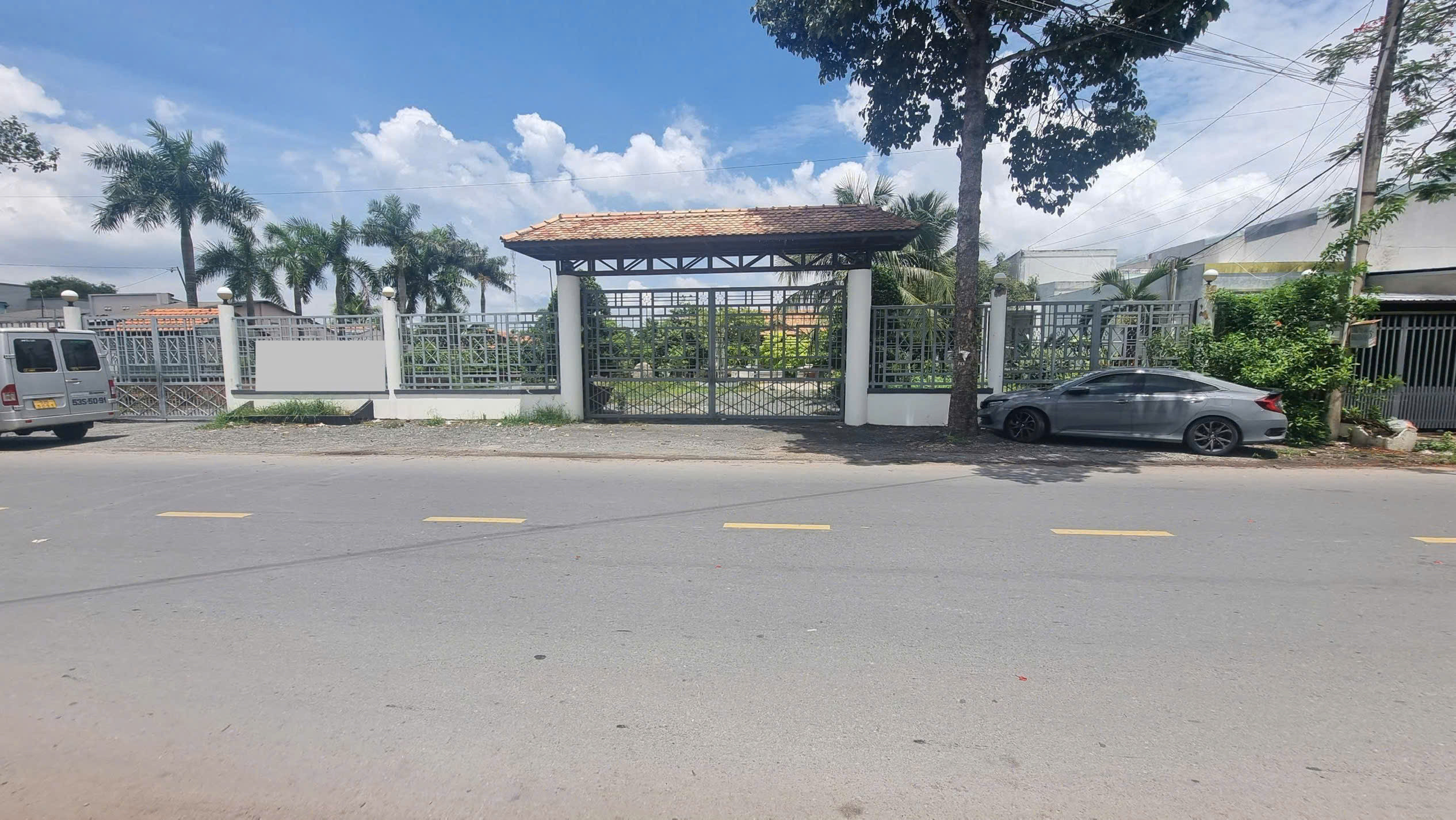 Bán 5209,7m2 đất (có 600m2 đất thổ cư) mặt tiền Nguyễn Thị Định,Phường Phú Khương