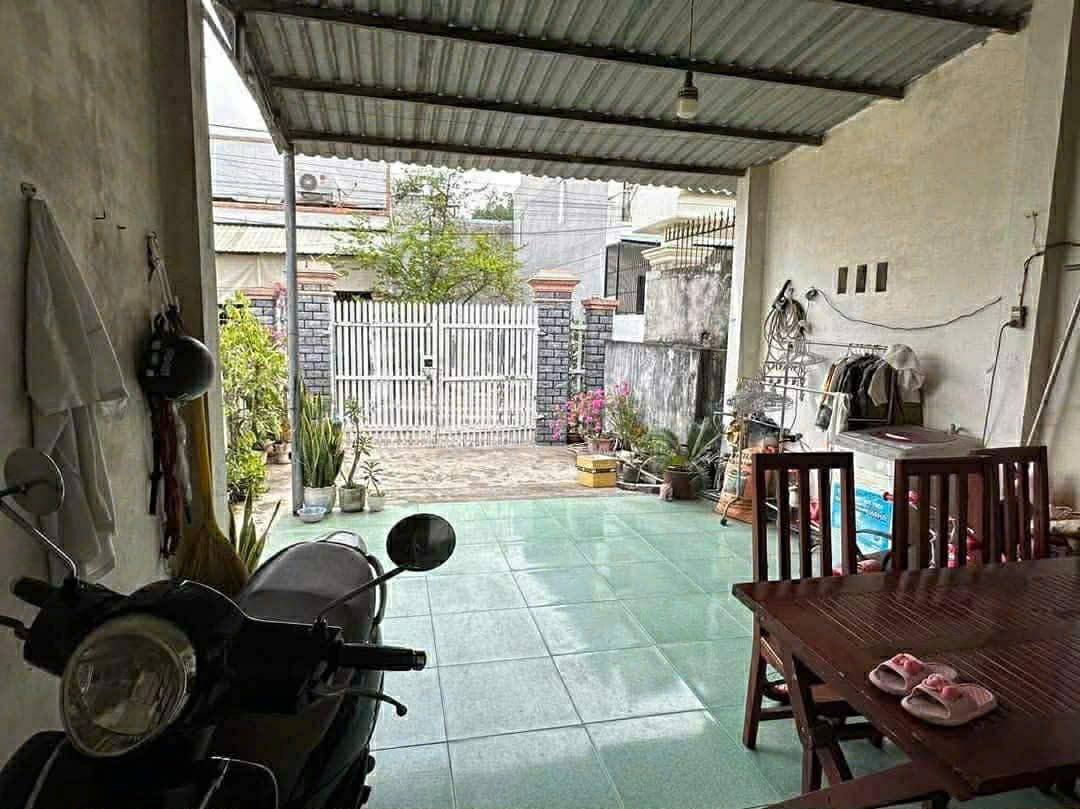 Bán đất 131.2m² có sẵn 128m² thổ cư ngang 5m giá 2.5 tỷ tại Phường Phú Lợi