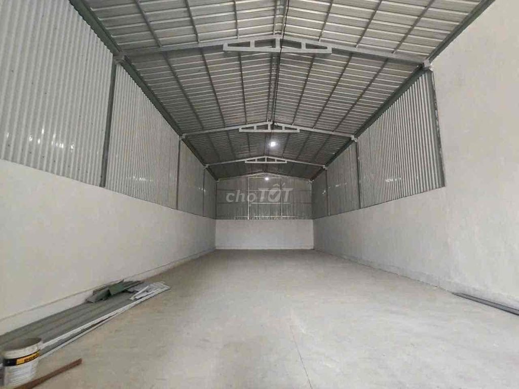 Cho thuê kho 300m2 đường Huỳnh Văn Luỹ Phú Tân