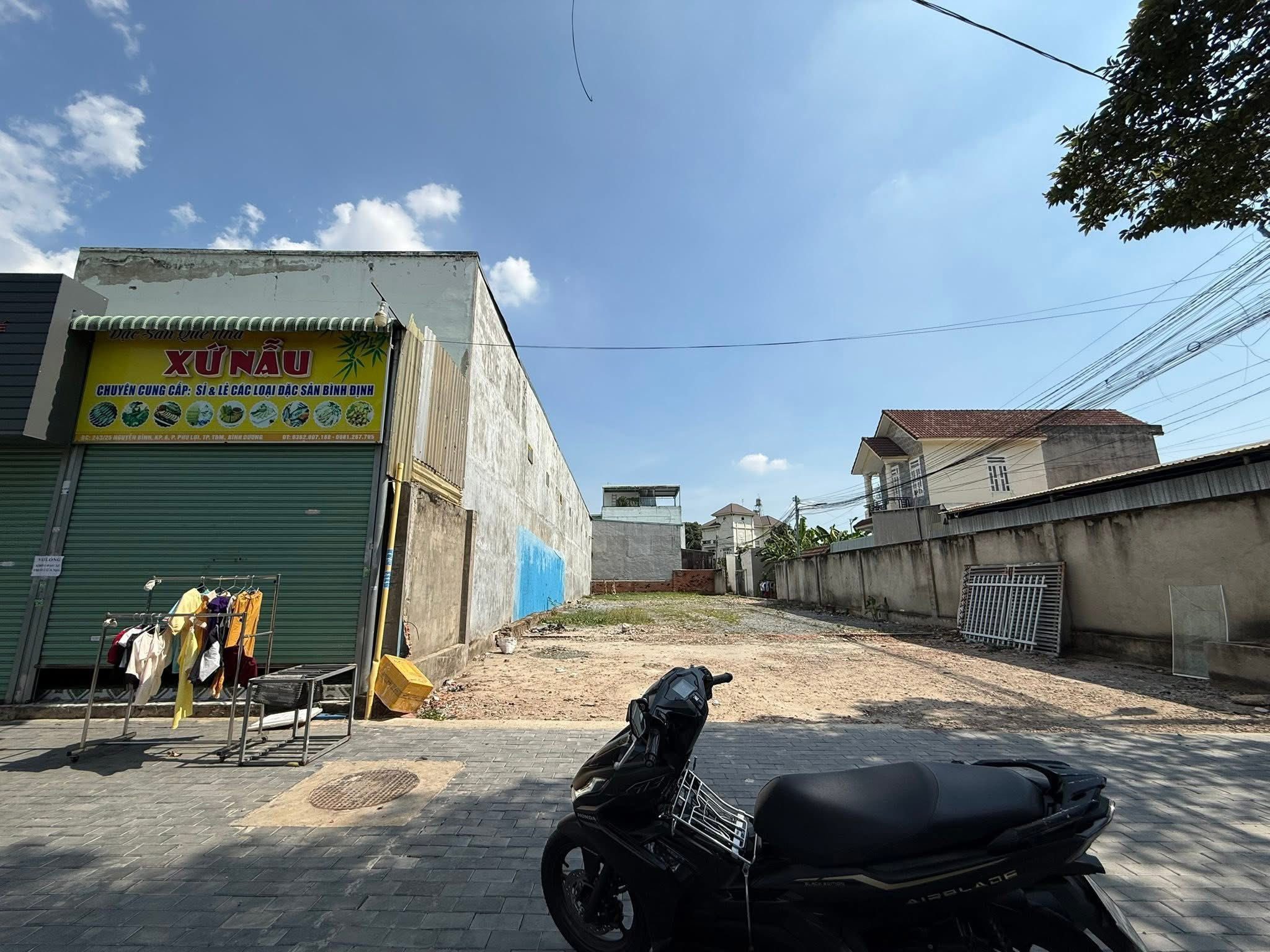 Bán Đất 12375m² thổ cư 70m² giá 6.3 tỷ tại Phường Phú Lợi Thành phố Thủ Dầu Một Bình Dương hạ giá còn 5 tỷ 950tr