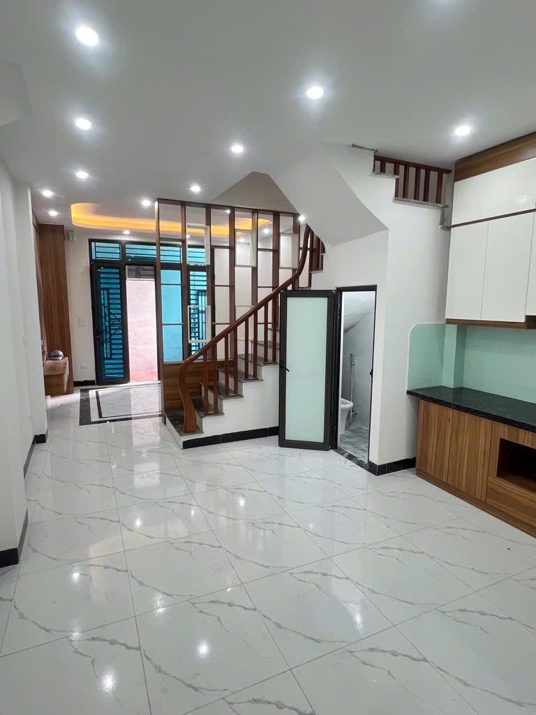 Siêu phẩm nhà 4tângx46m mới koong, sát đại học, kd cho thuê tốt, giá nhỉnh 5 tỷ