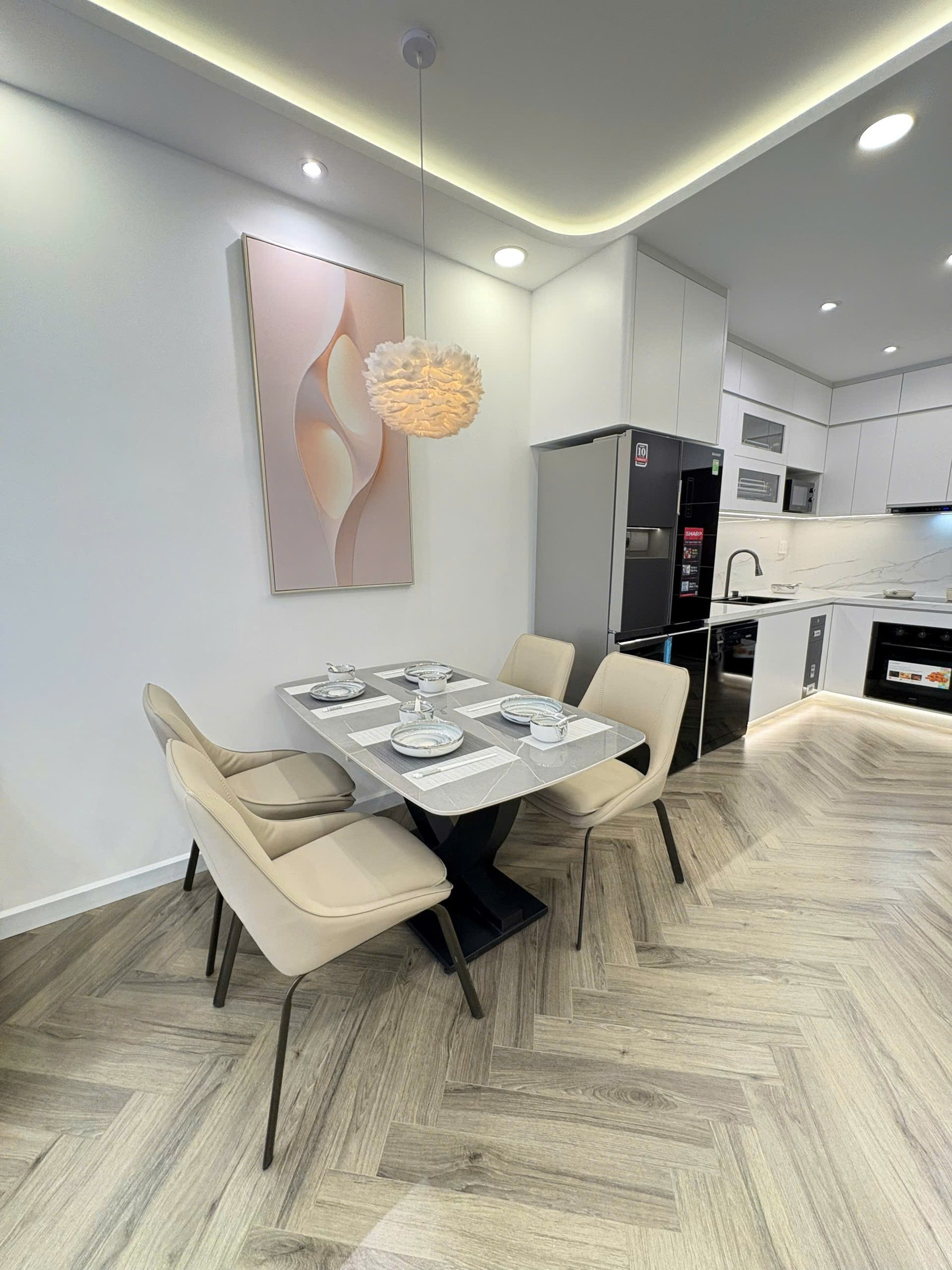BDS  HVL LVCC CHO THUÊ I SKY GARDEN 3, PMH 🏡Nếu anh/chị đang tìm kiếm một căn hộ tại trung tâm Phú Mỹ Hưng với tiêu chuẩn "chỉ cần xách vali vào ở" thì đây chính là câu trả lời: