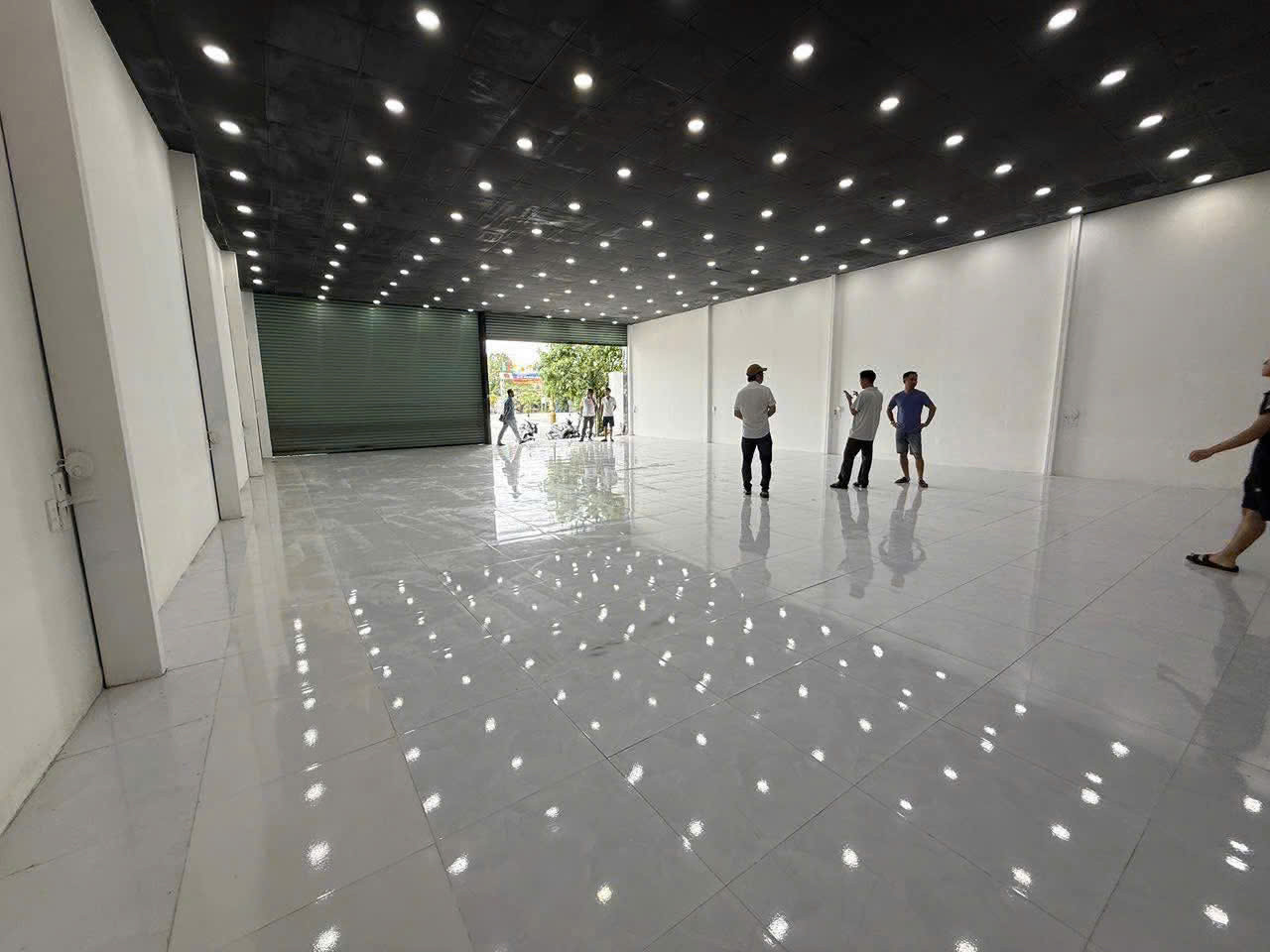 ⚡️⚡️35TRIỆU⚡️⚡️
🔹Cho thuê MBKD trục chính Thủ Dầu Một - Bình Dương