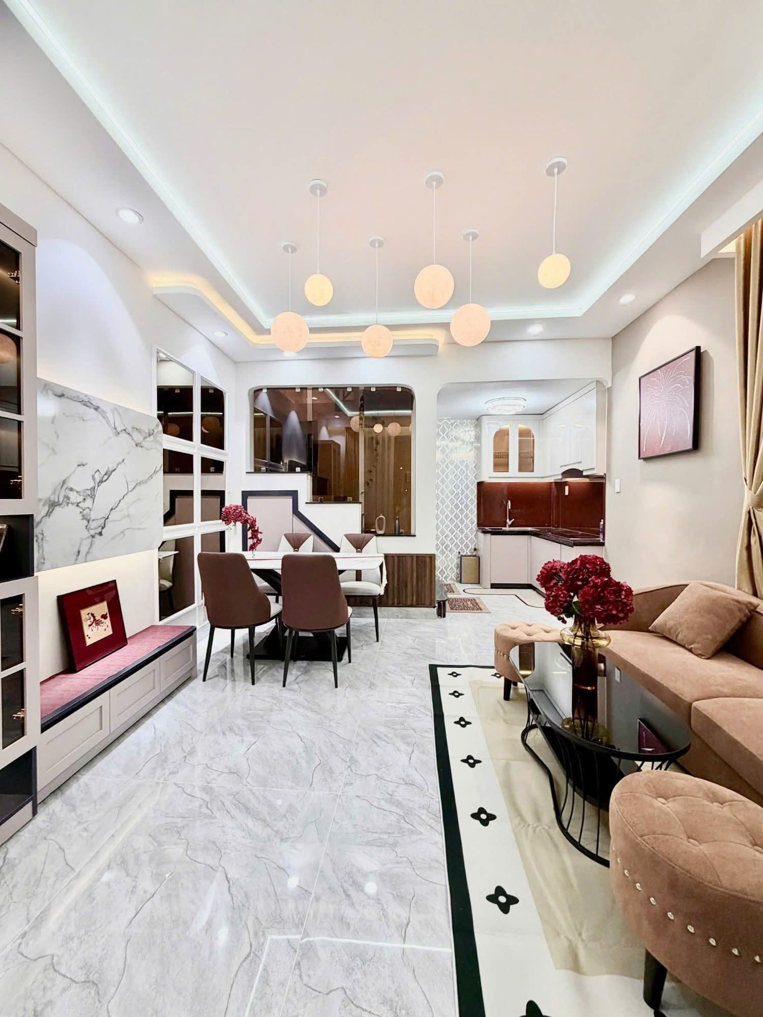 Bán Nhà riêng 30m² thổ cư 28m² giá 5.7 tỷ tại Phường Phú Nhuận TP. Hồ Chí Minh