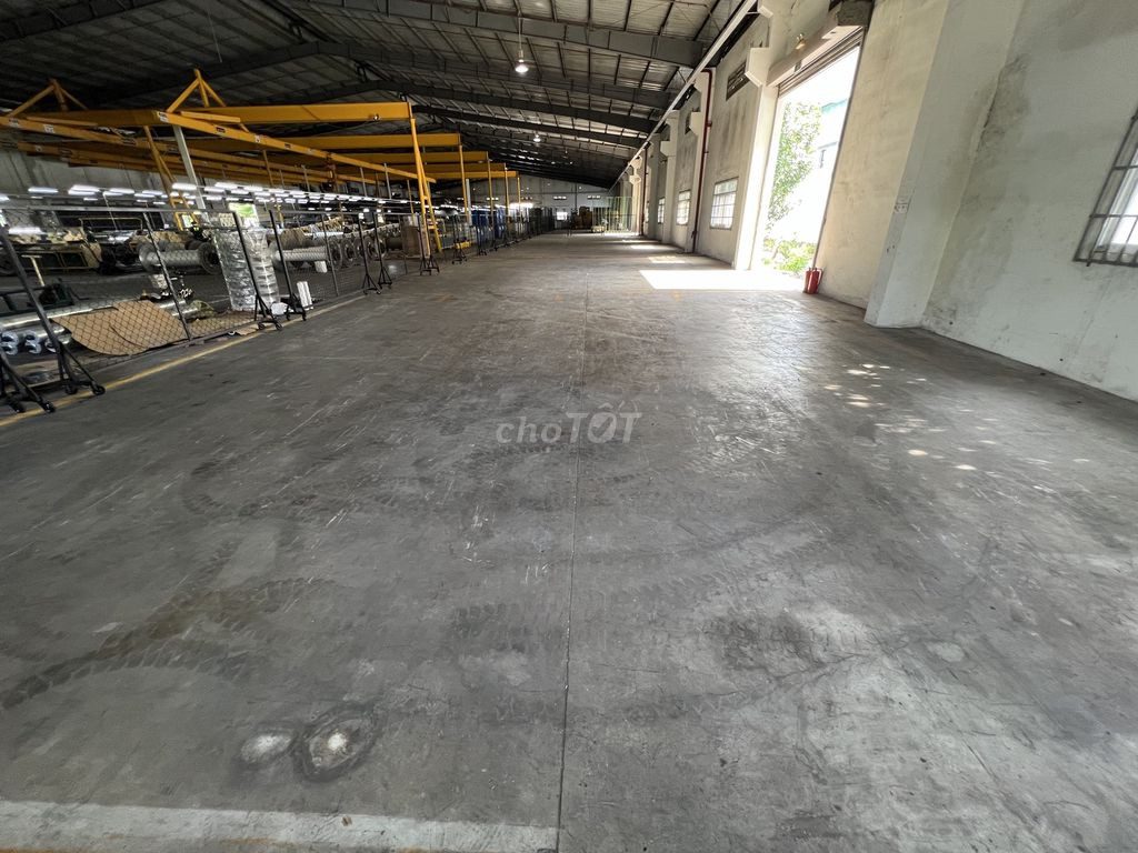 CHO THUÊ KHO 700m2 TRONG KCN ĐẠI ĐĂNG