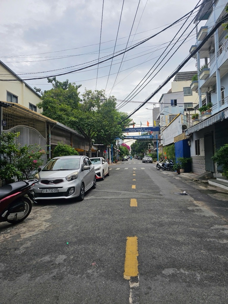 Bán nhà 4 Tầng, ngang 8m , giá 20 tỷ , Phường Phú Thạnh , Tân Phú.