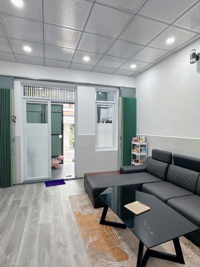 Hẻm nhựa 12m Thoại Ngọc Hầu, dt 115m2, 4x28.5, giá 9.9 tỷ, nhà đẹp ở ngay