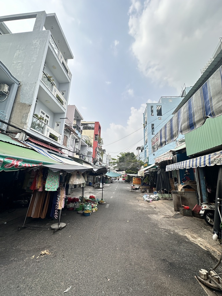 MT Đường Đỗ Thị Tâm, Bán đất 74m² ngang 4m giá 9.1 tỷ Phường Phú Thọ Hòa