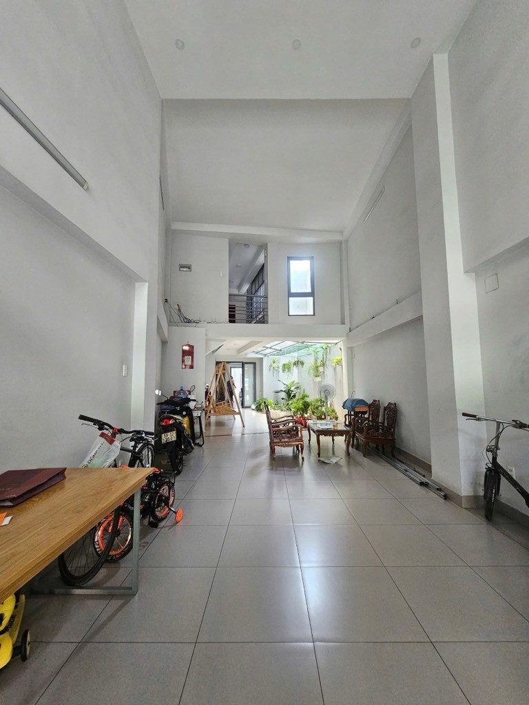 BÁN NHÀ MẶT TIỀN LŨY BÁN BÍCH TÂN PHÚ 145M2 5 TẦNG 25.5 TỶ MỚI ĐẸP