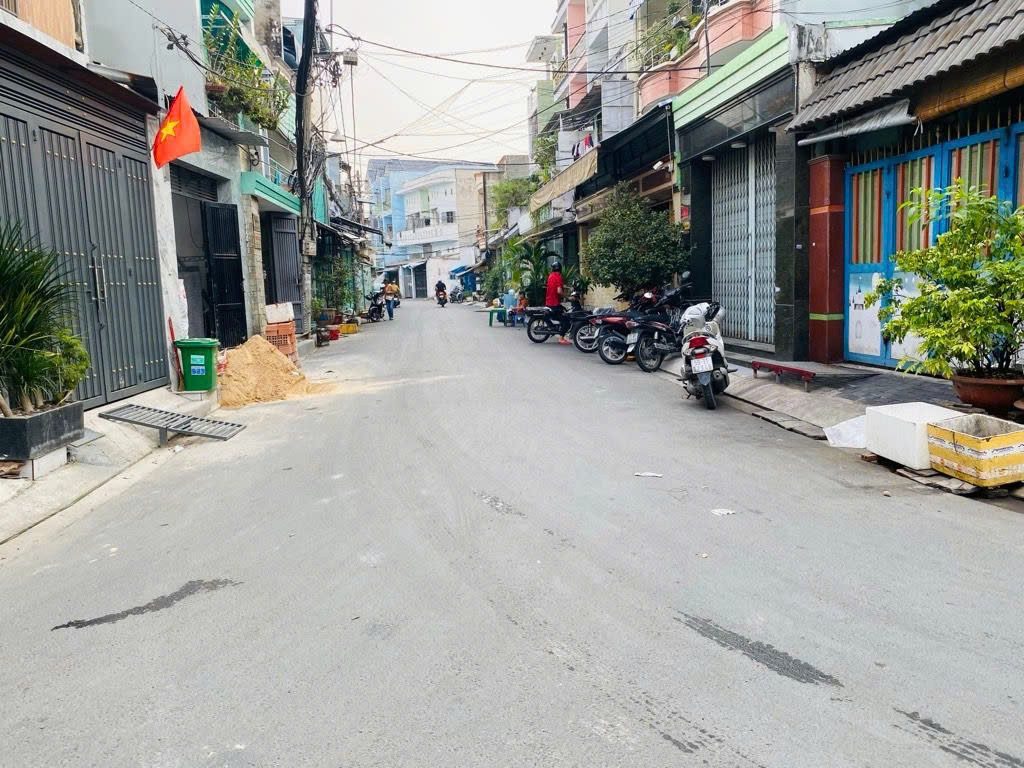 BÁN ĐẤT 74M2 NỞ HẬU TÀI LỘC - HUỲNH TẤN PHÁT - HẺM Ô TÔ THÔNG - CHỈ 5,3 TỶ