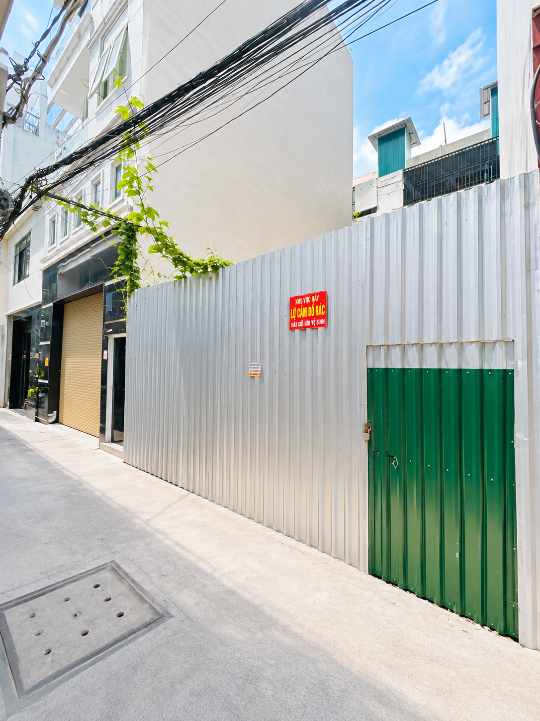 BÁN GẤP ĐẤT QUẬN 7 - NGANG 5,3M - HẺM XE HƠI - GẦN PHÚ MỸ HƯNG
