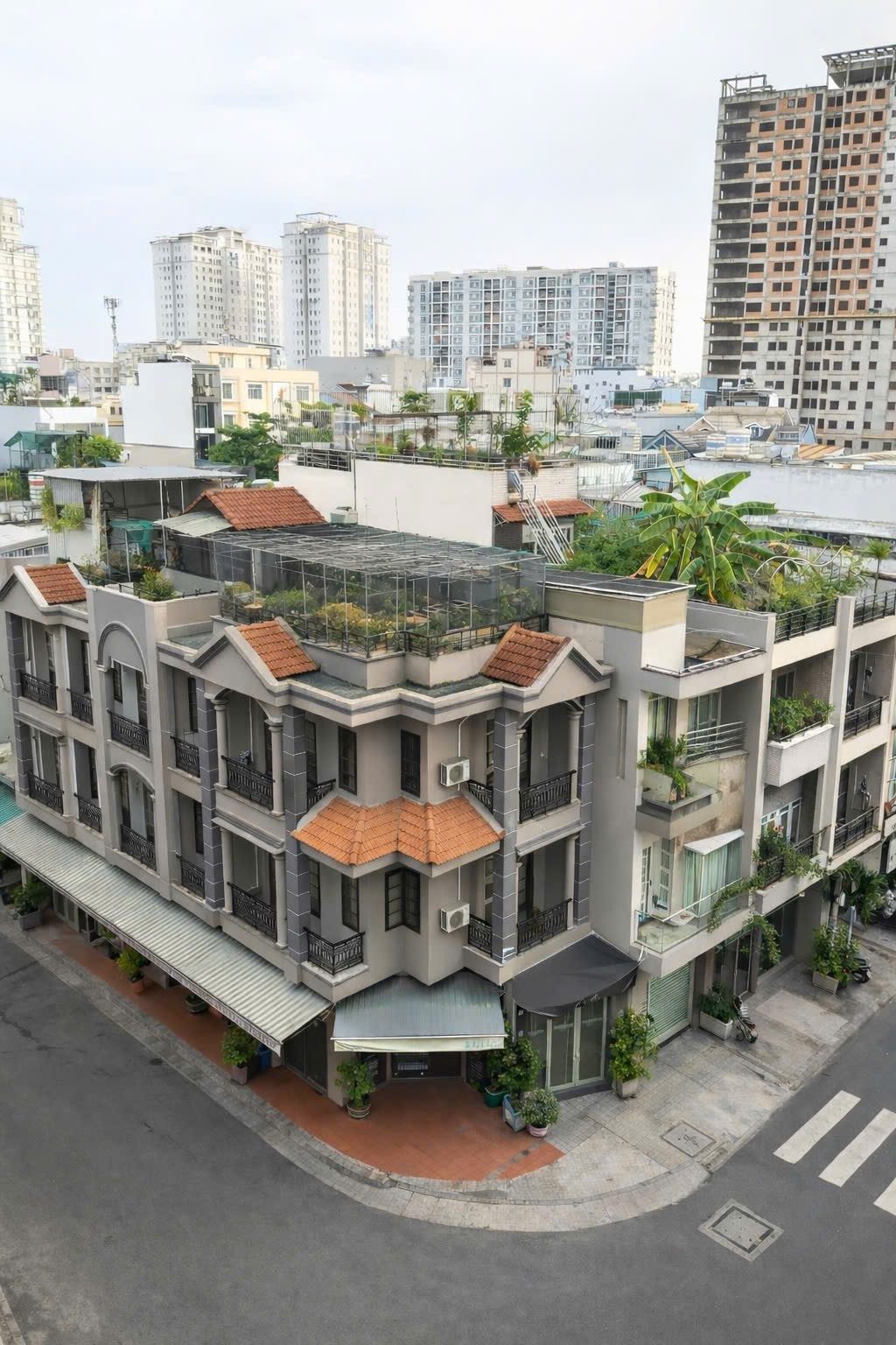 MTKD LÔ GÓC 5TẦNG KHÔNG LỘ GIỚI KHÔNG LỖI PT

- Diện tích 10x18
- Doanh thu khoán 95Triệu/tháng
- Đường 16m có lề giáp Q11
- Full nội thất cao cấp - thang máy.
- 28TỶ

☎️☎️☎️ 0902 106 911 xem nhà.